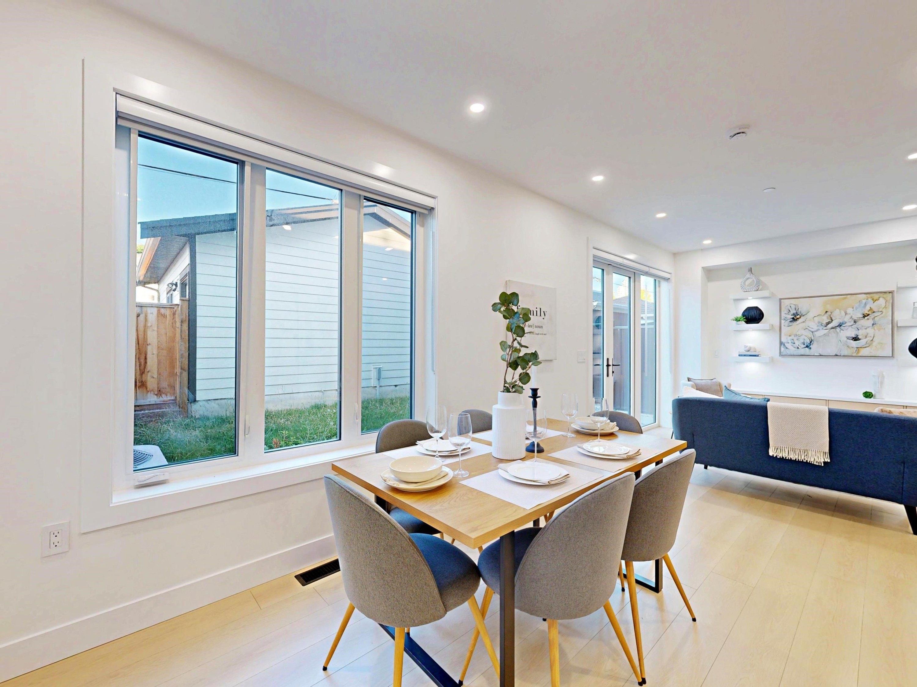 2-3425 Archimedes Street, Vancouver, BC