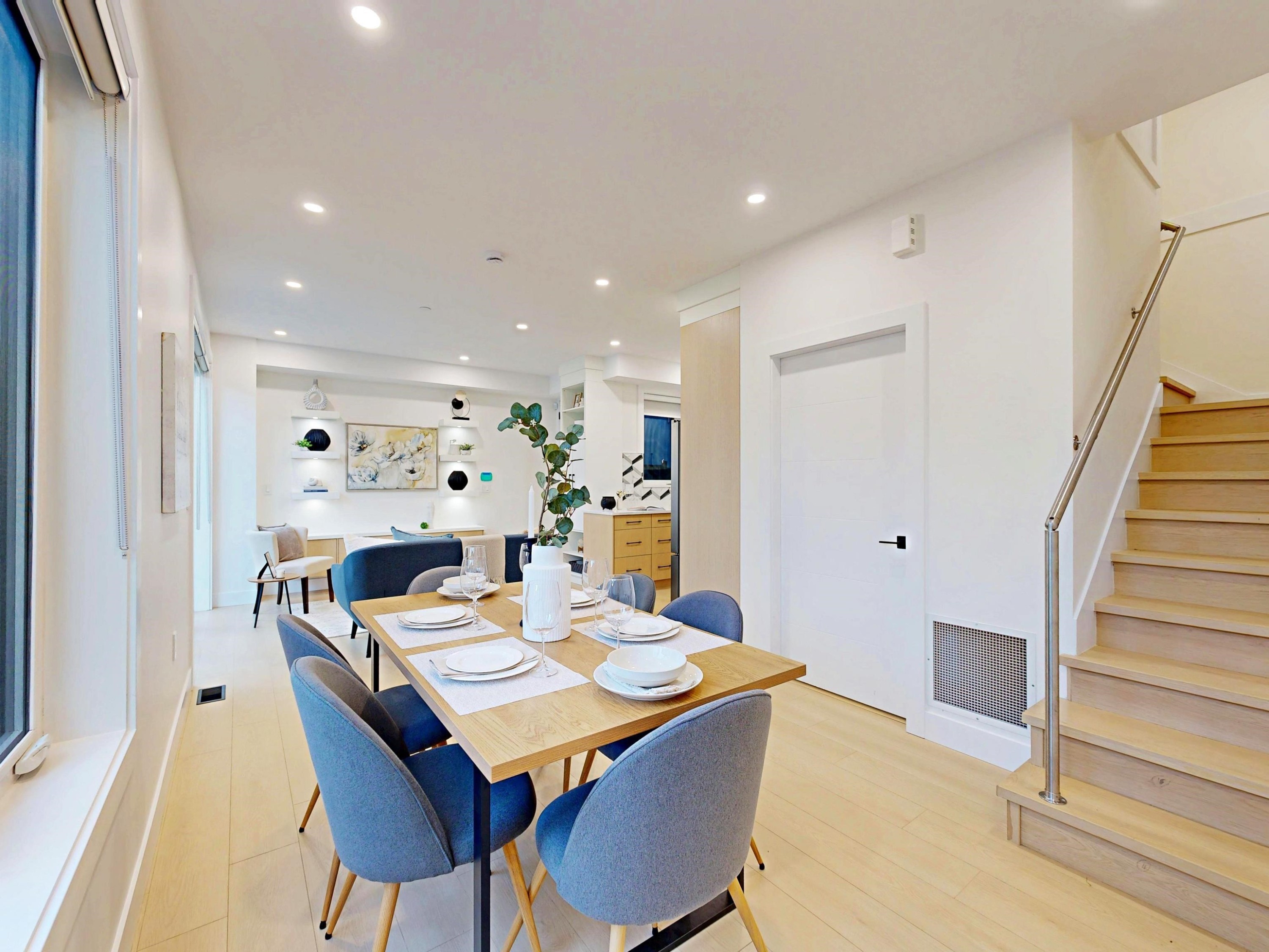 2-3425 Archimedes Street, Vancouver, BC