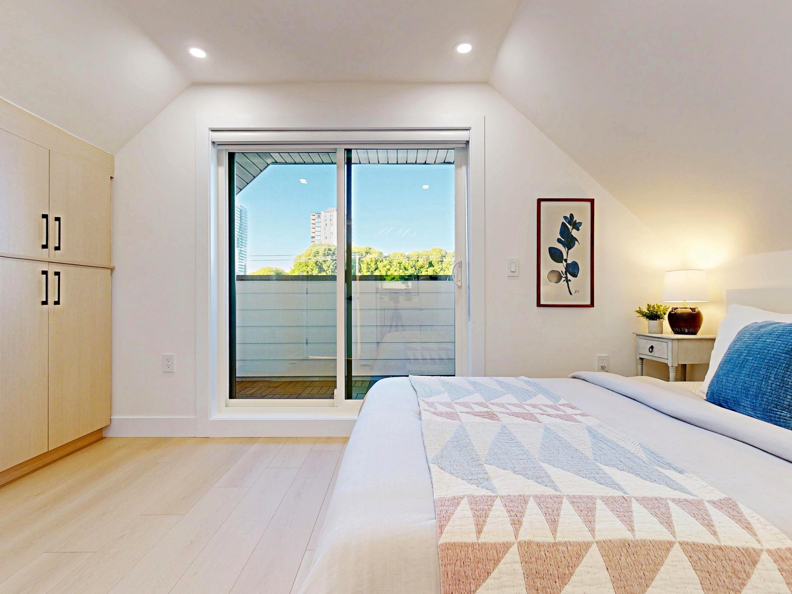 2-3425 Archimedes Street, Vancouver, BC