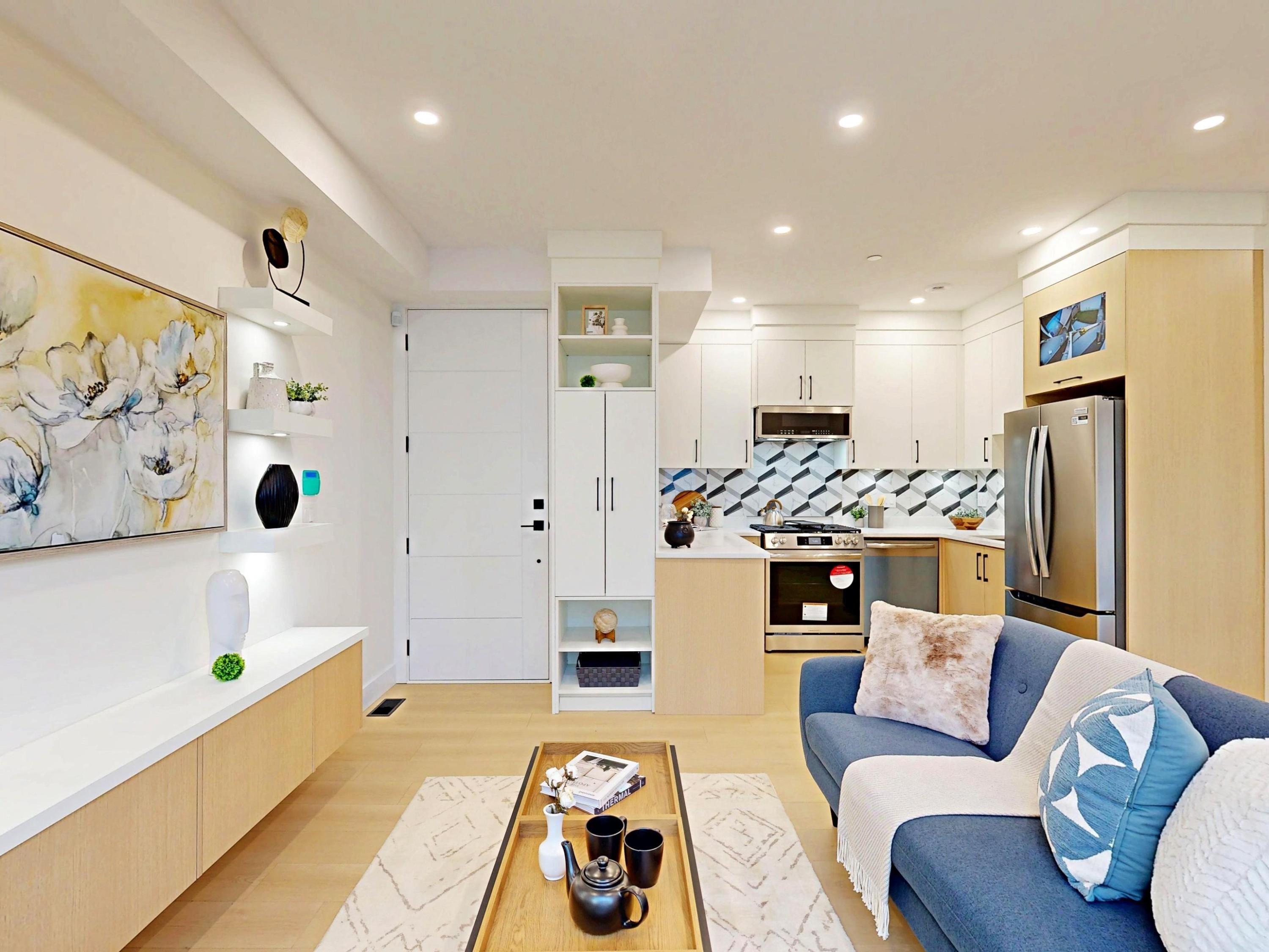 2-3425 Archimedes Street, Vancouver, BC