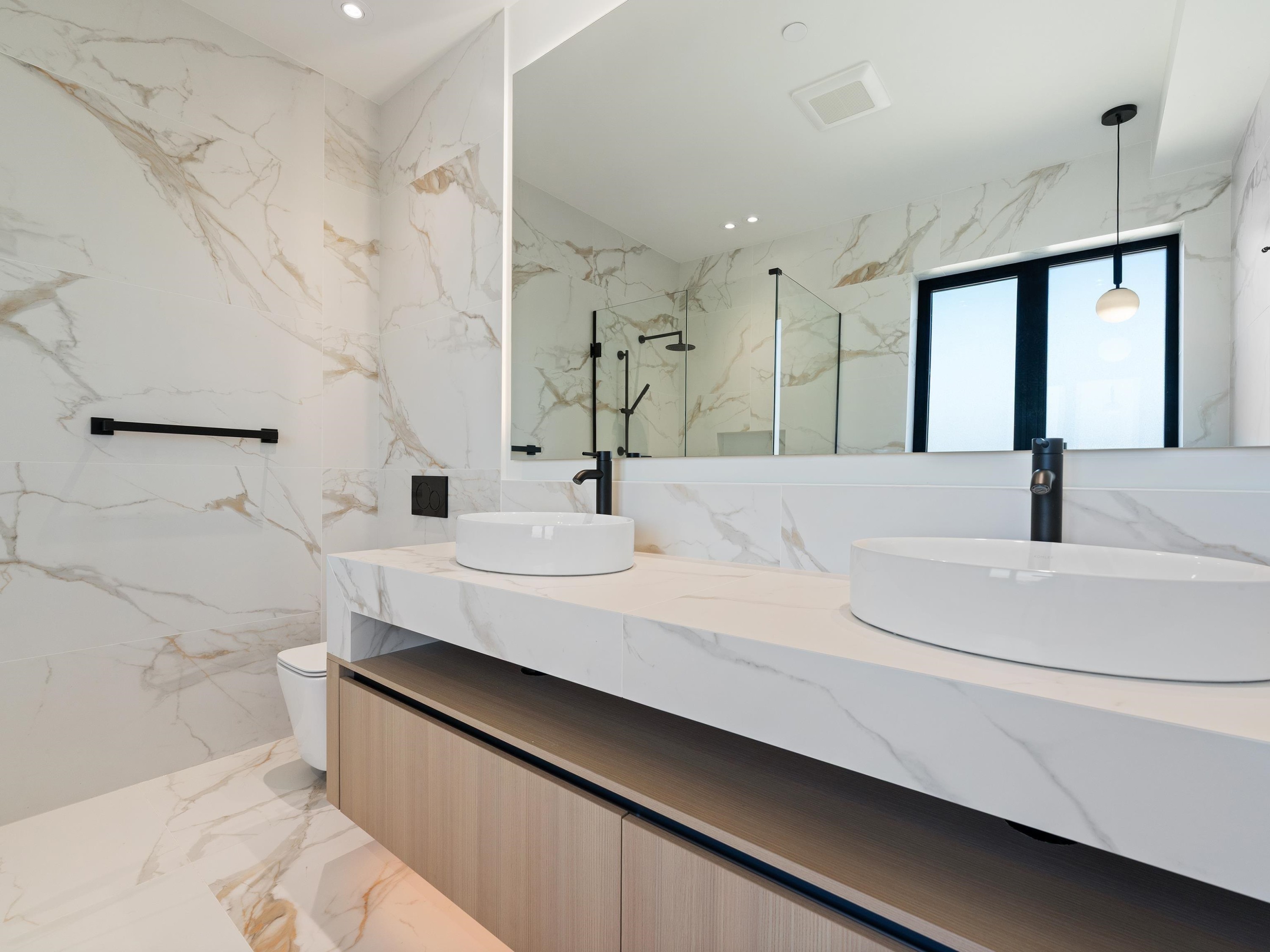 2111 46Th Avenue E, Vancouver, BC