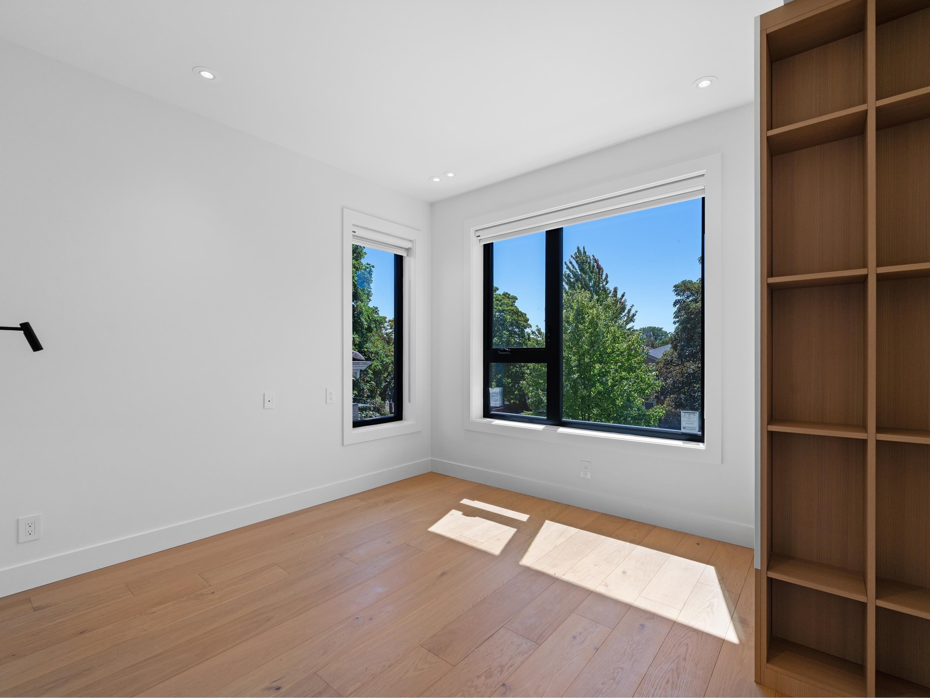 2111 46Th Avenue E, Vancouver, BC