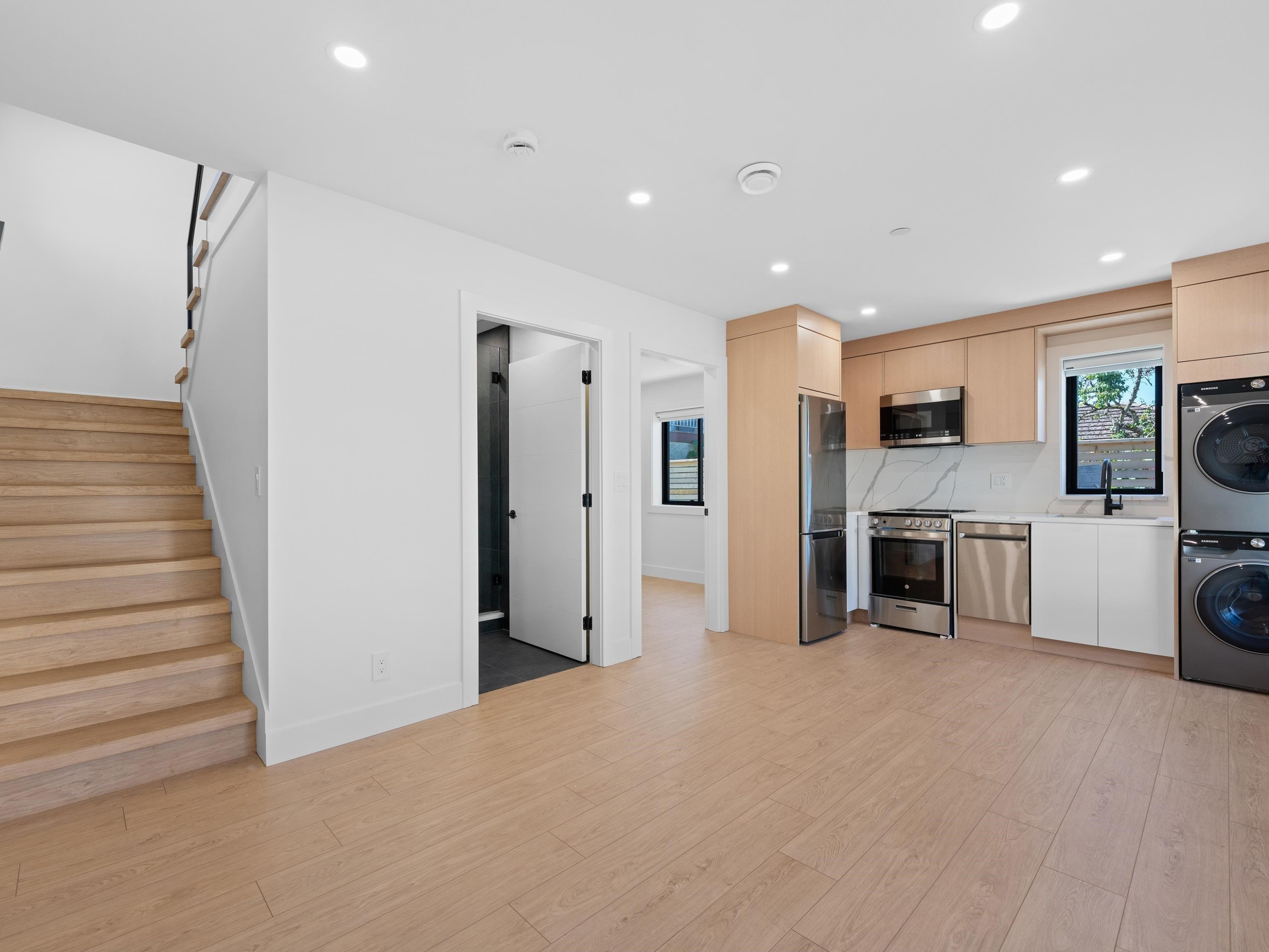 2111 46Th Avenue E, Vancouver, BC
