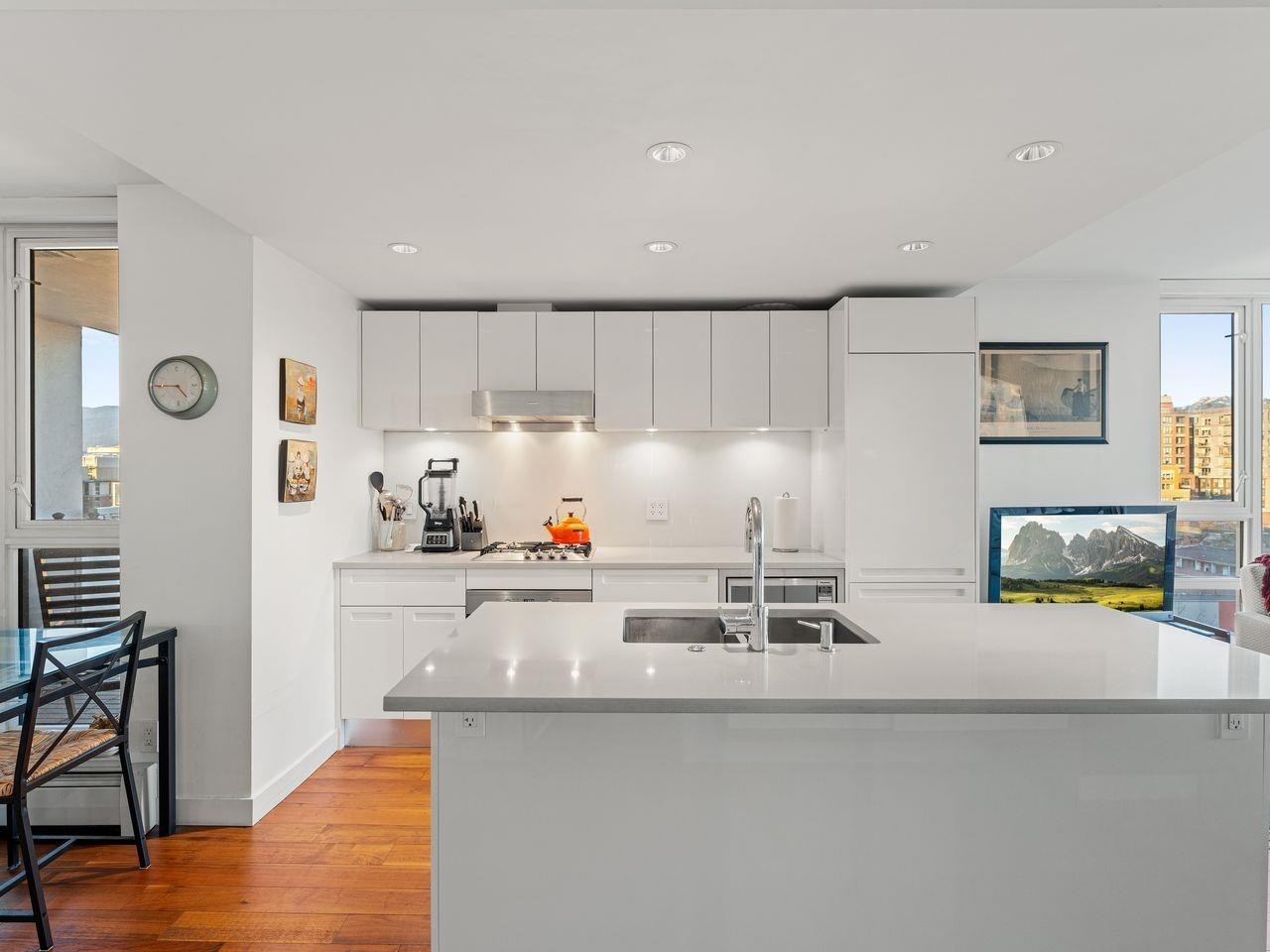 1207-188 Keefer Street, Vancouver, BC