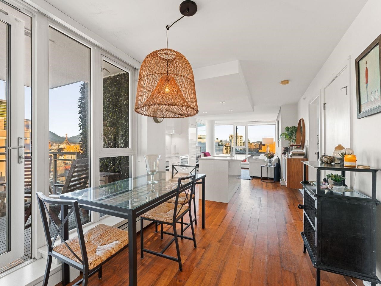 1207-188 Keefer Street, Vancouver, BC