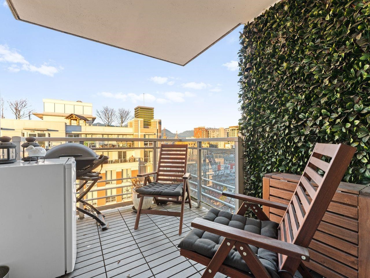 1207-188 Keefer Street, Vancouver, BC