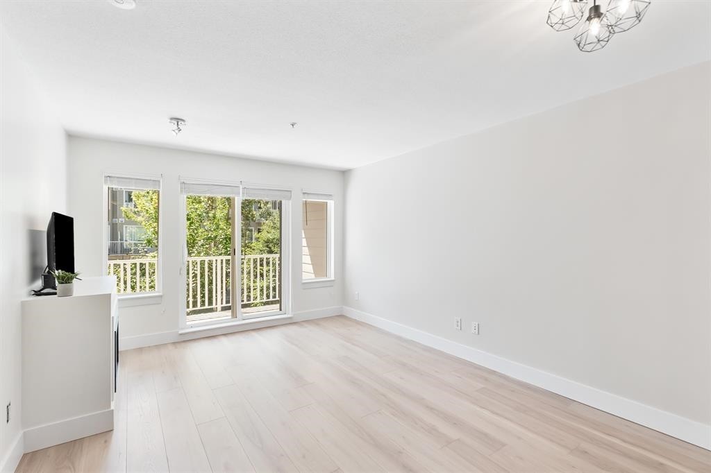 210-12283 224 Street, Maple Ridge, BC