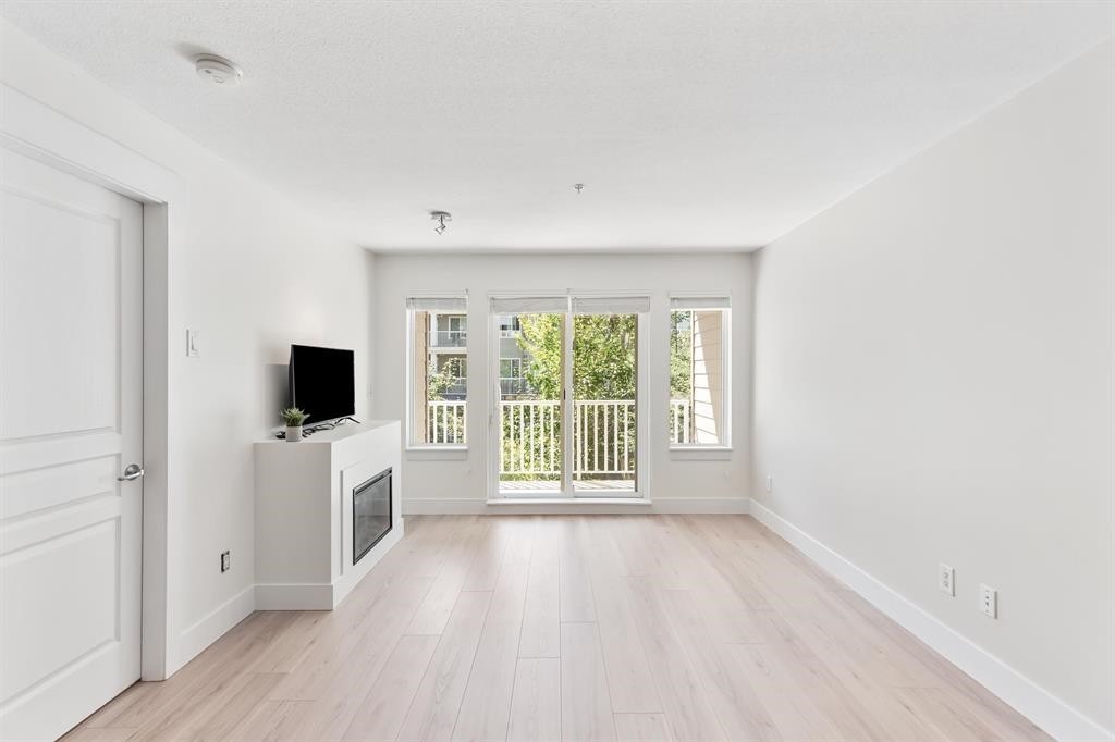 210-12283 224 Street, Maple Ridge, BC