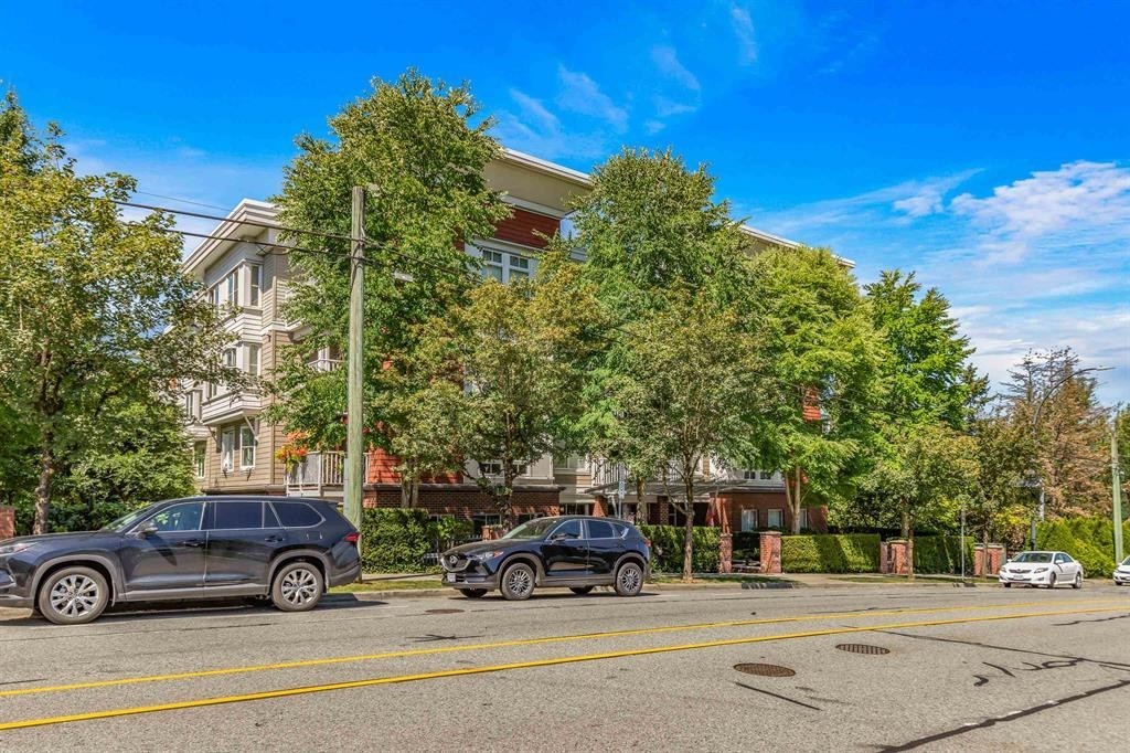 210-12283 224 Street, Maple Ridge, BC