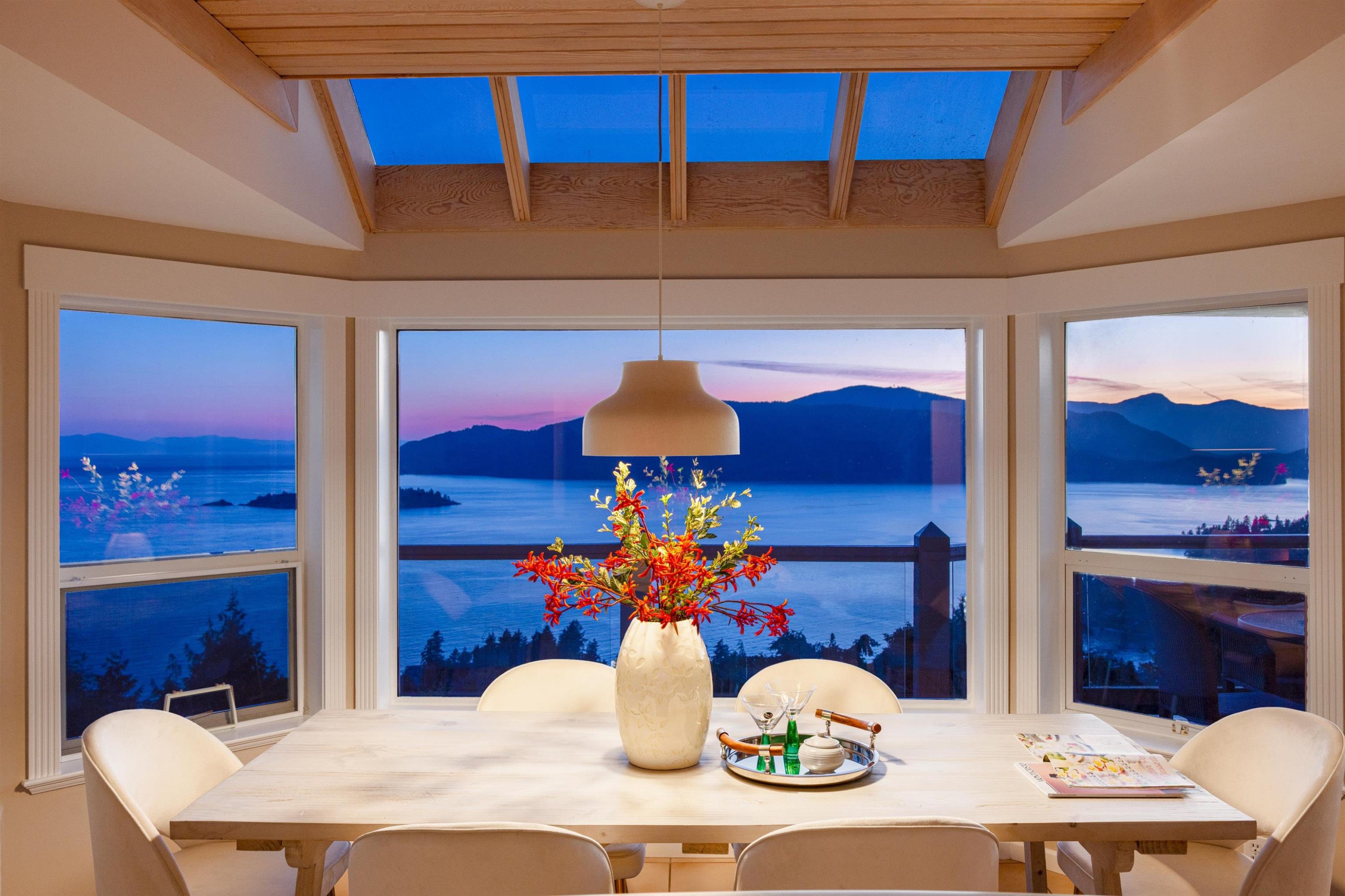 5433 Monte Bre Place, West Vancouver, BC