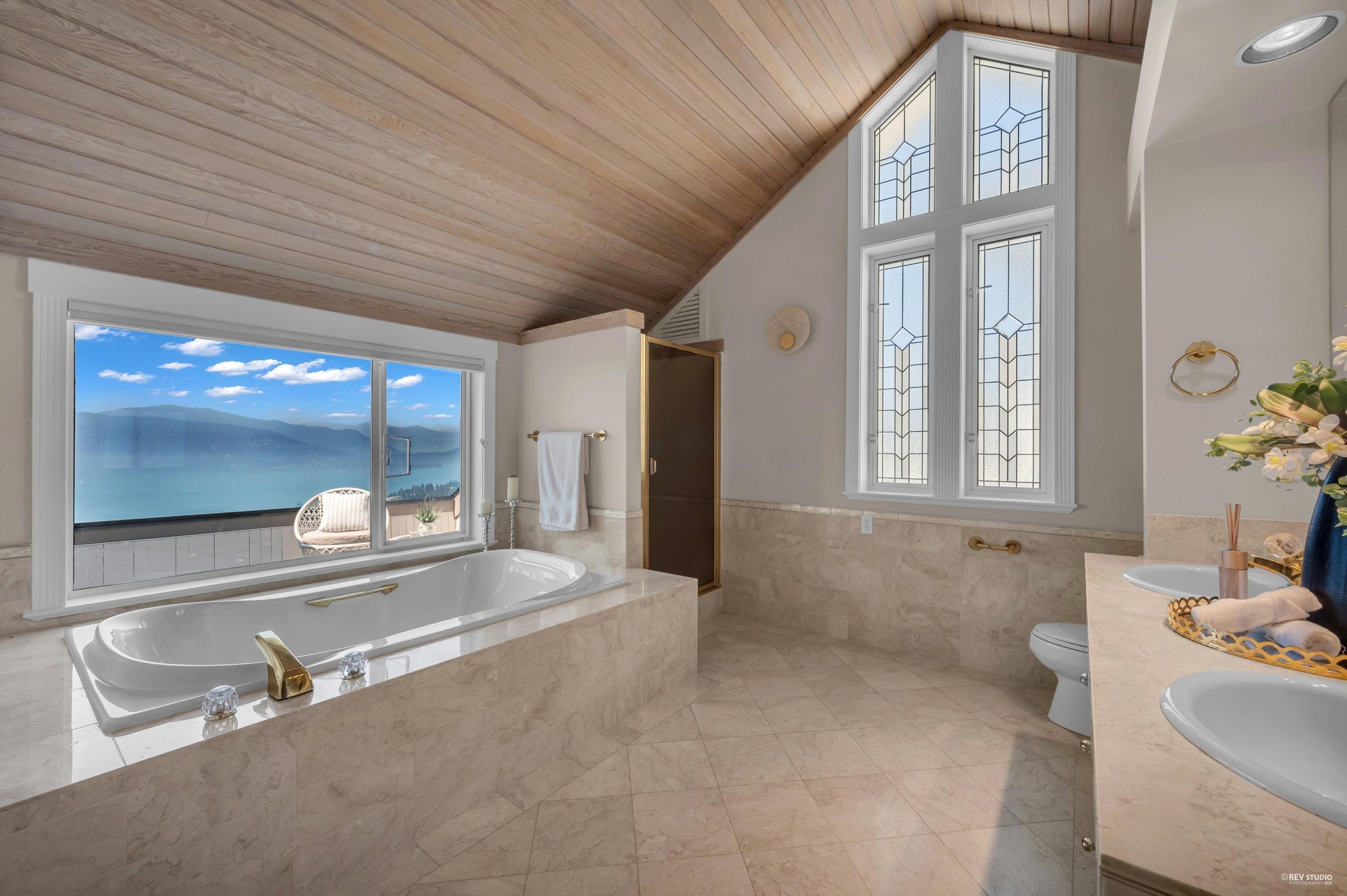 5433 Monte Bre Place, West Vancouver, BC