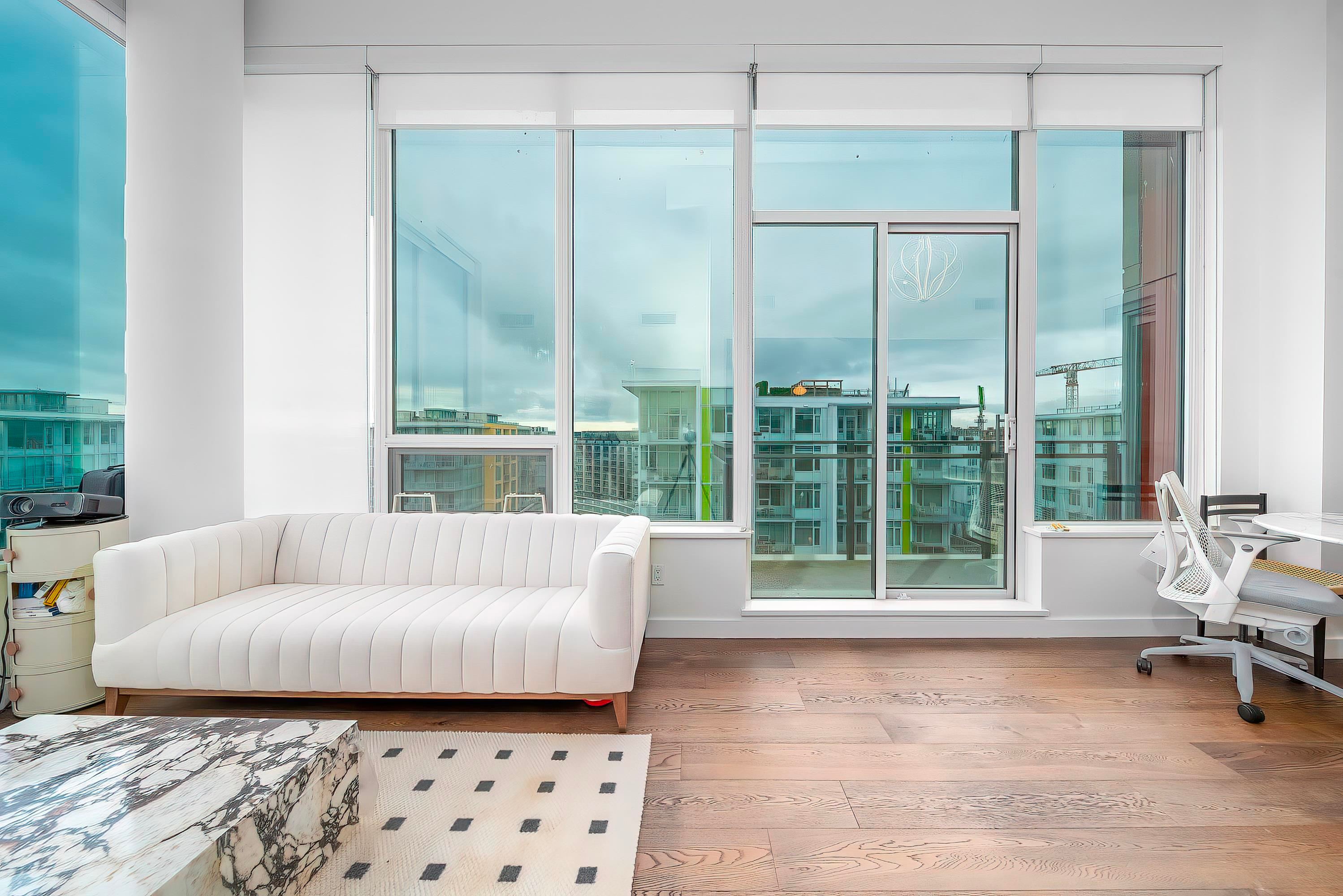 1903-8833 Hazelbridge Way, Richmond, BC