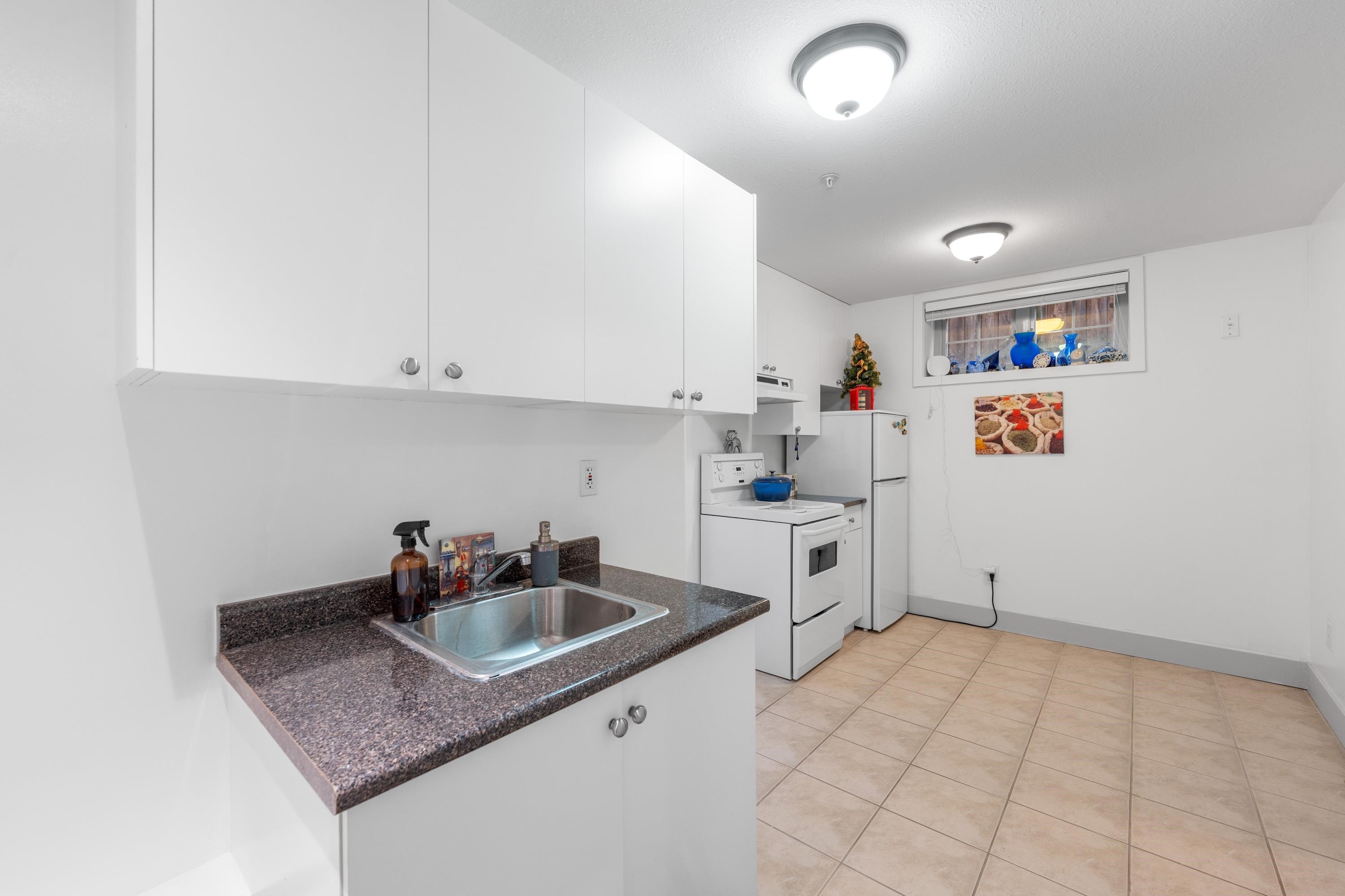 1636 12Th Avenue E, Vancouver, BC