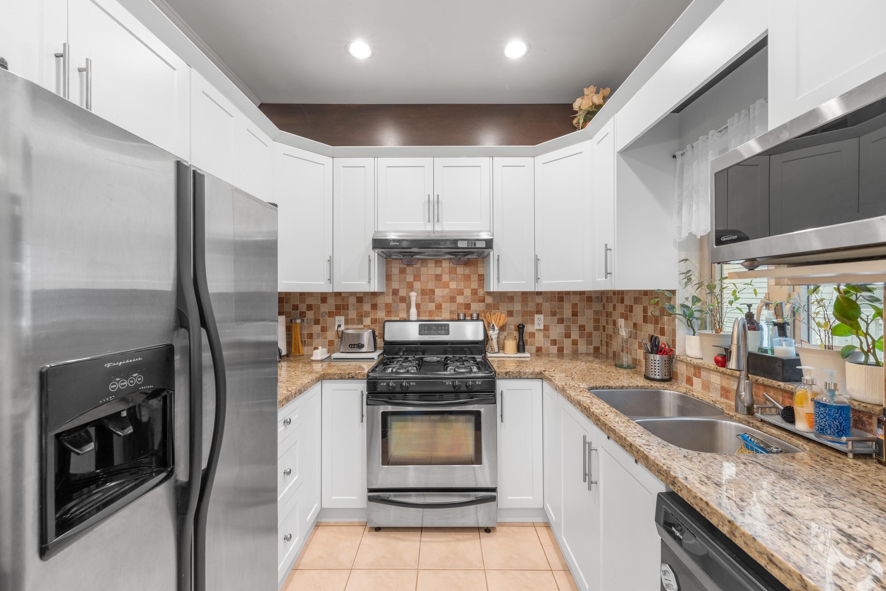 1636 12Th Avenue E, Vancouver, BC