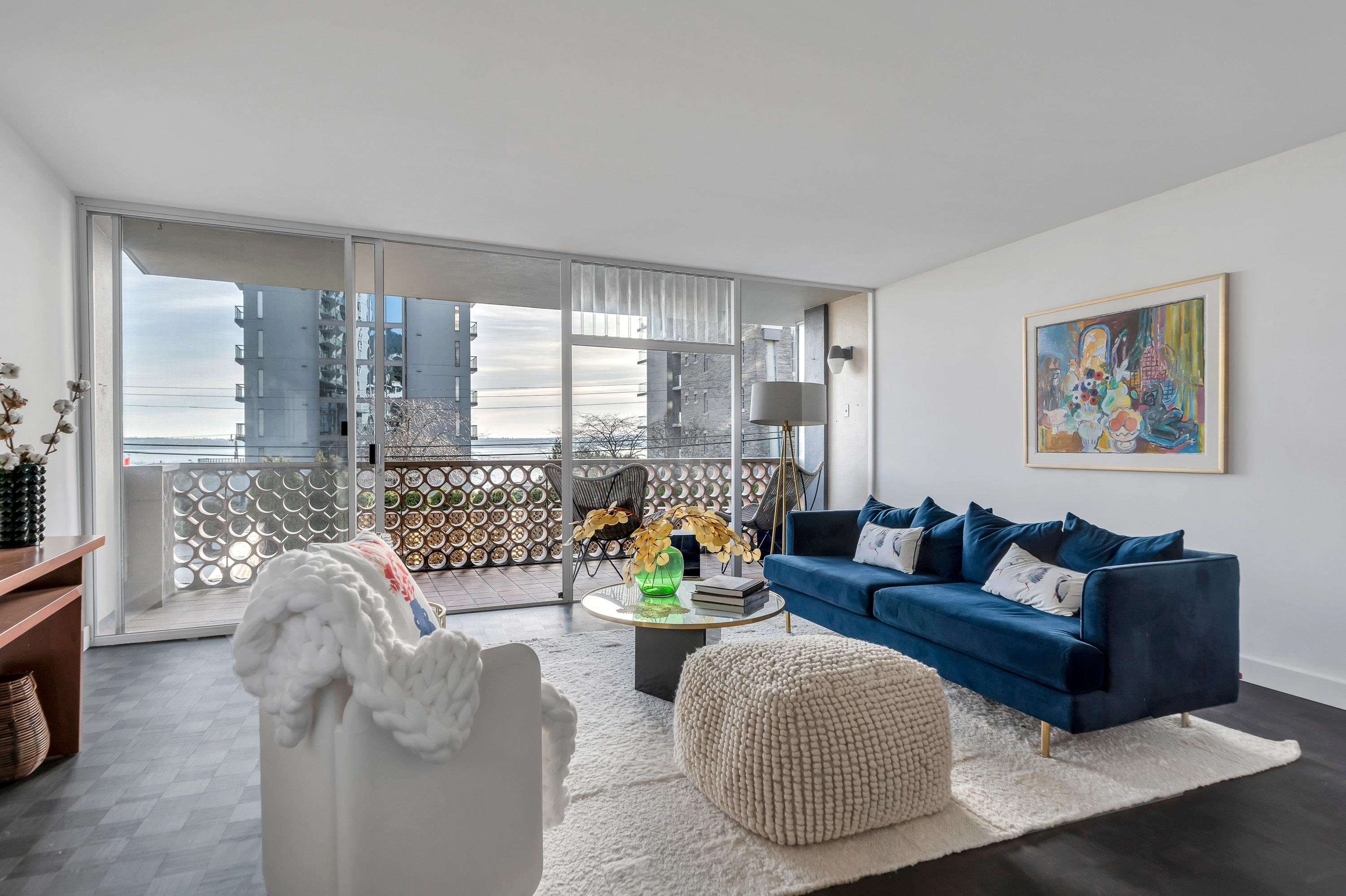 101-2135 Argyle Avenue, West Vancouver, BC