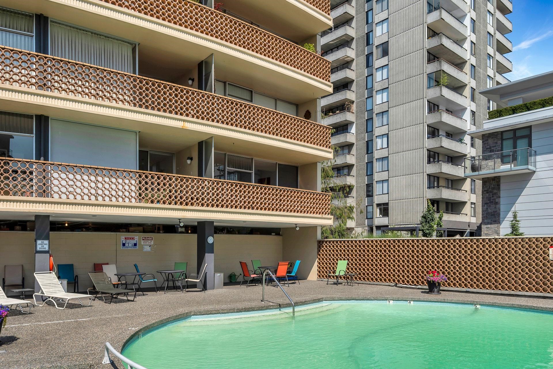 101-2135 Argyle Avenue, West Vancouver, BC