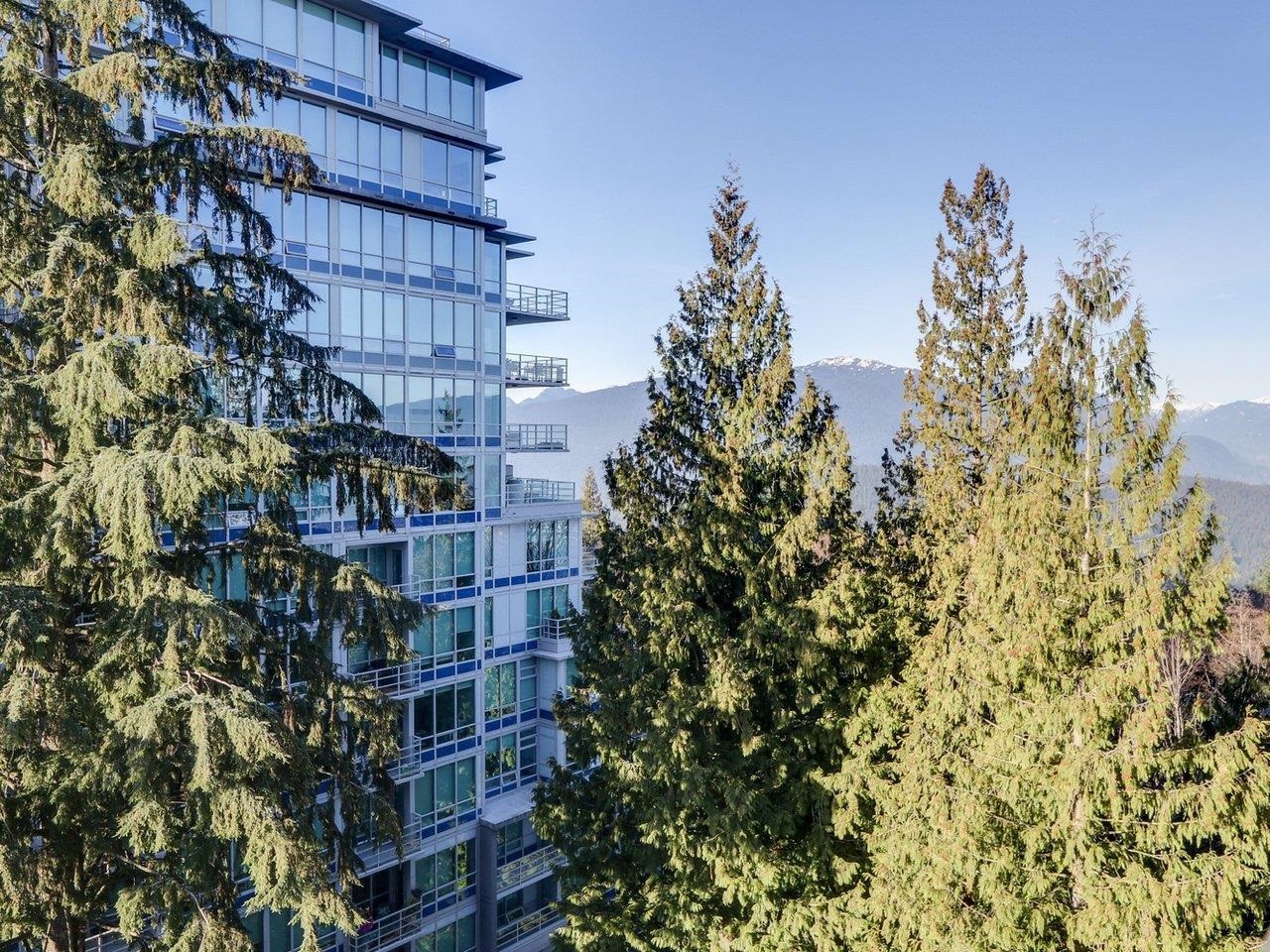 907-9188 University Crescent, Burnaby, BC