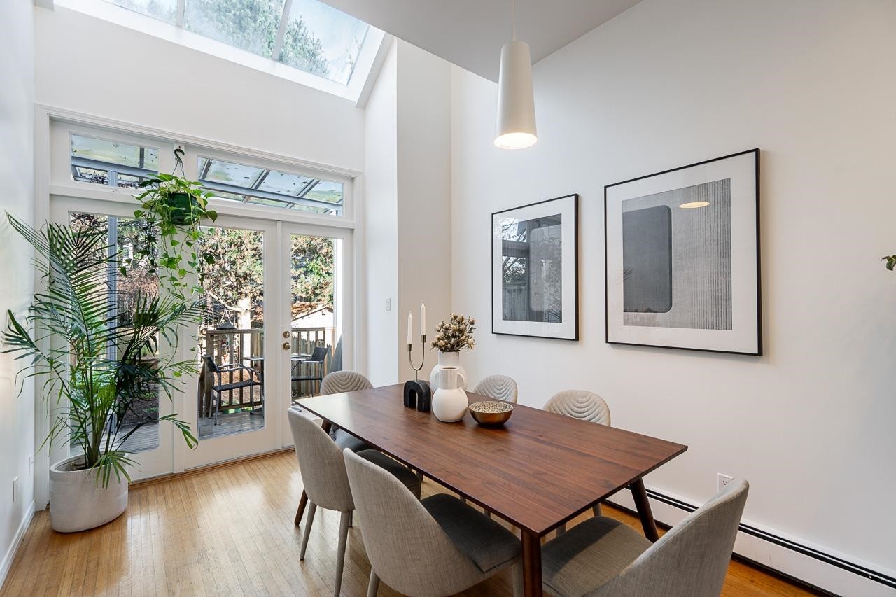 3241 6Th Avenue W, Vancouver, BC