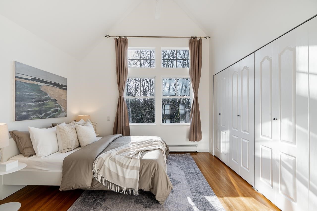 3241 6Th Avenue W, Vancouver, BC