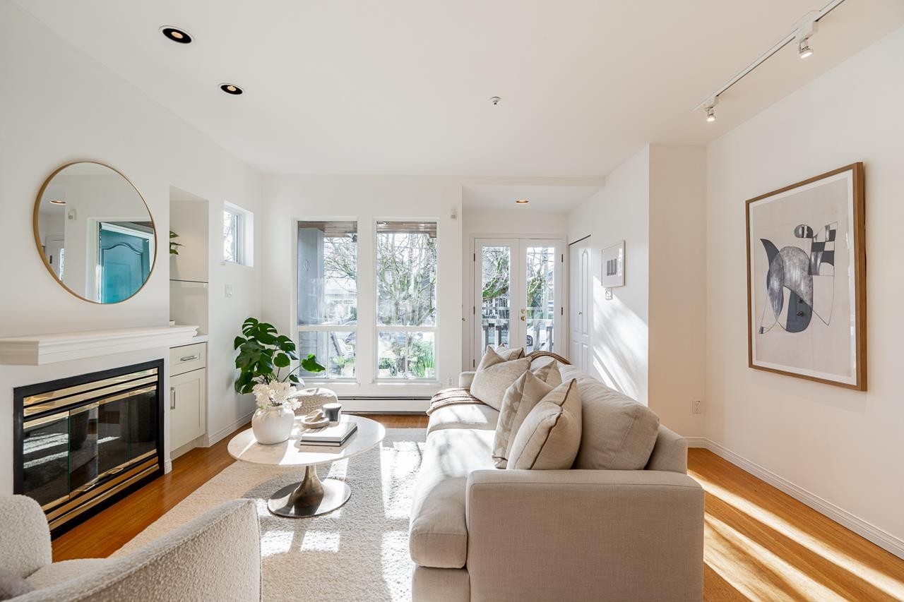 3241 6Th Avenue W, Vancouver, BC