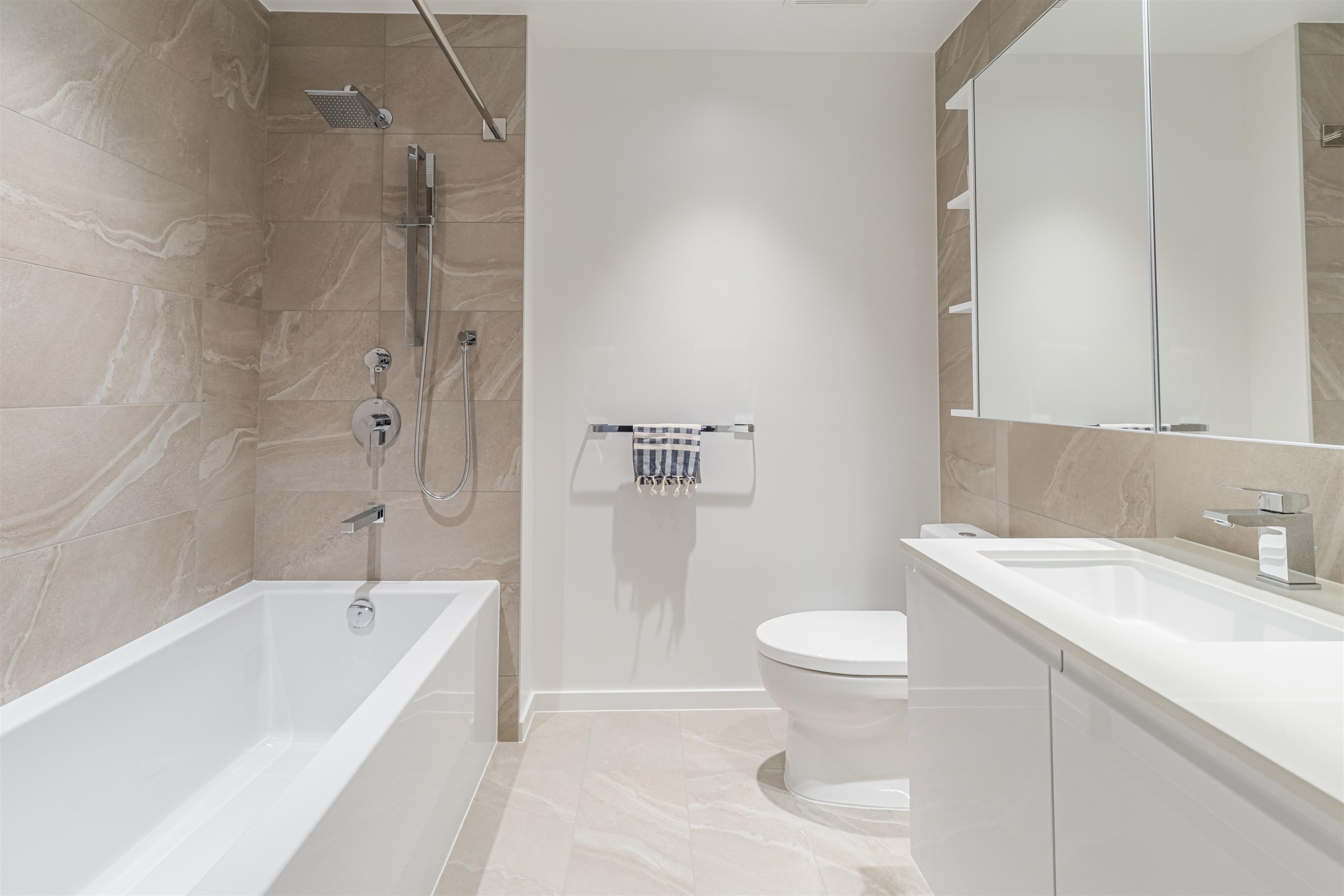 528-6300 Minoru Boulevard, Richmond, BC