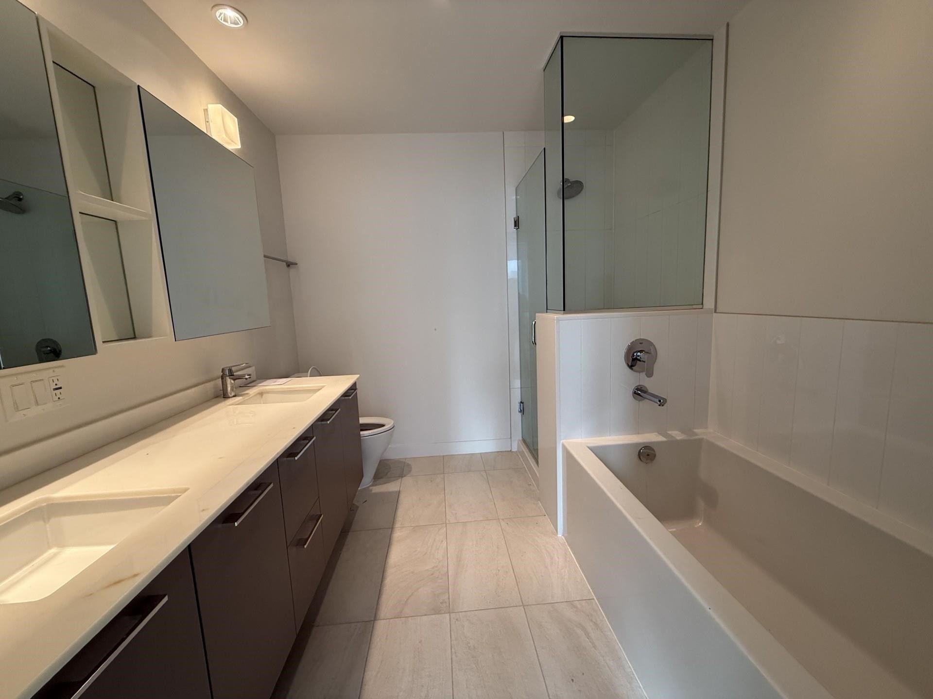 2405-8031 Nunavut Lane, Vancouver, BC