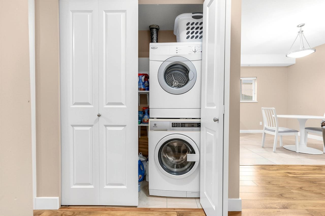 121-3888 Norfolk Street, Burnaby, BC