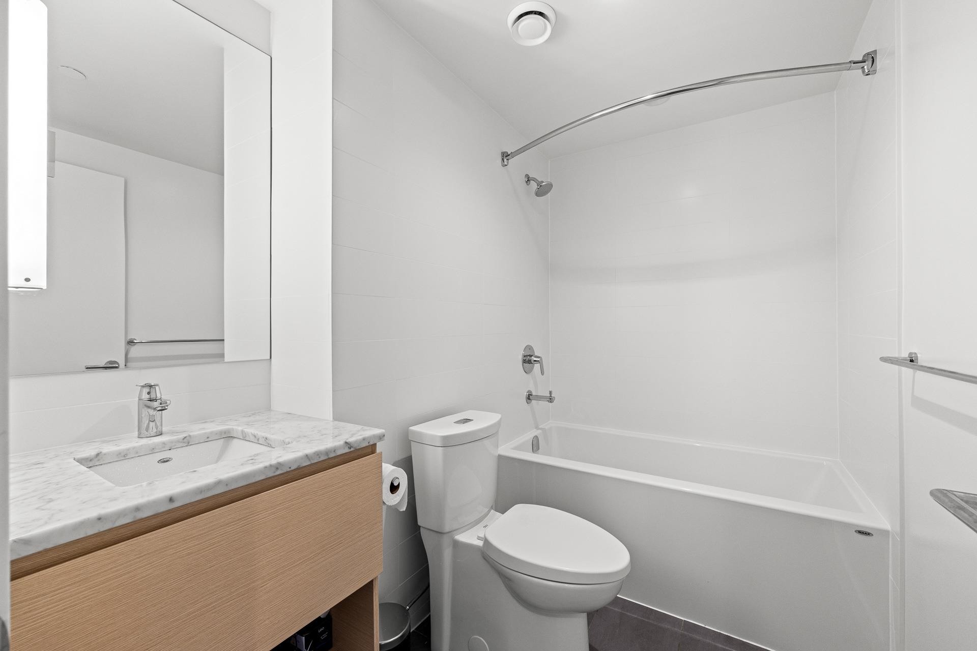 907-525 Foster Avenue, Coquitlam, BC