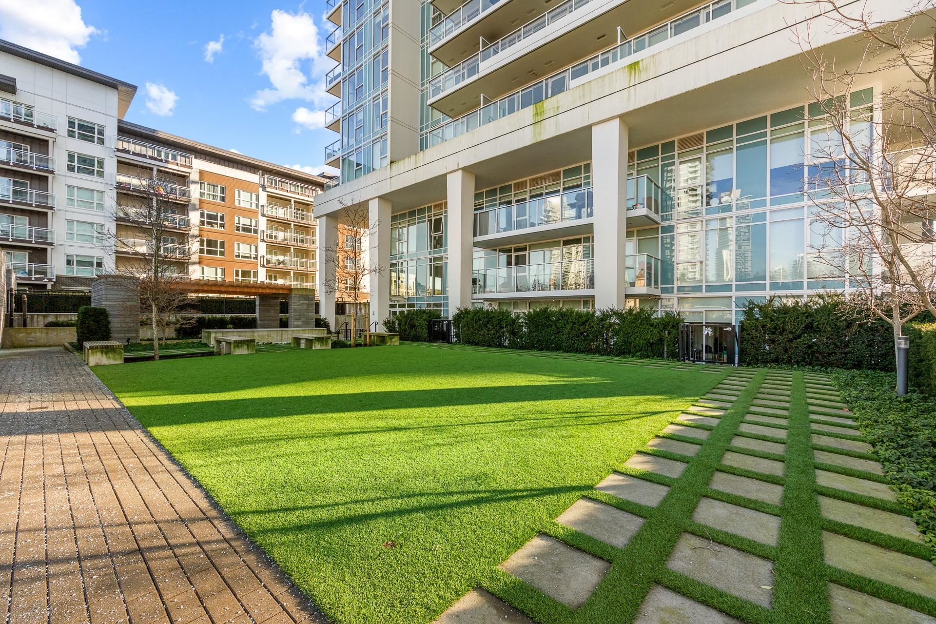 907-525 Foster Avenue, Coquitlam, BC