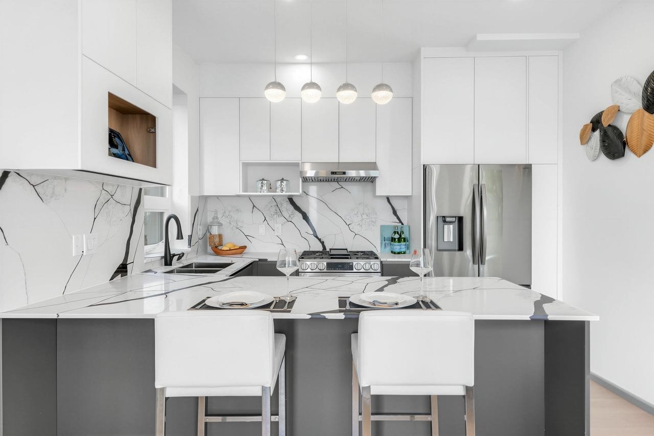 1-3547 Georgia Street E, Vancouver, BC