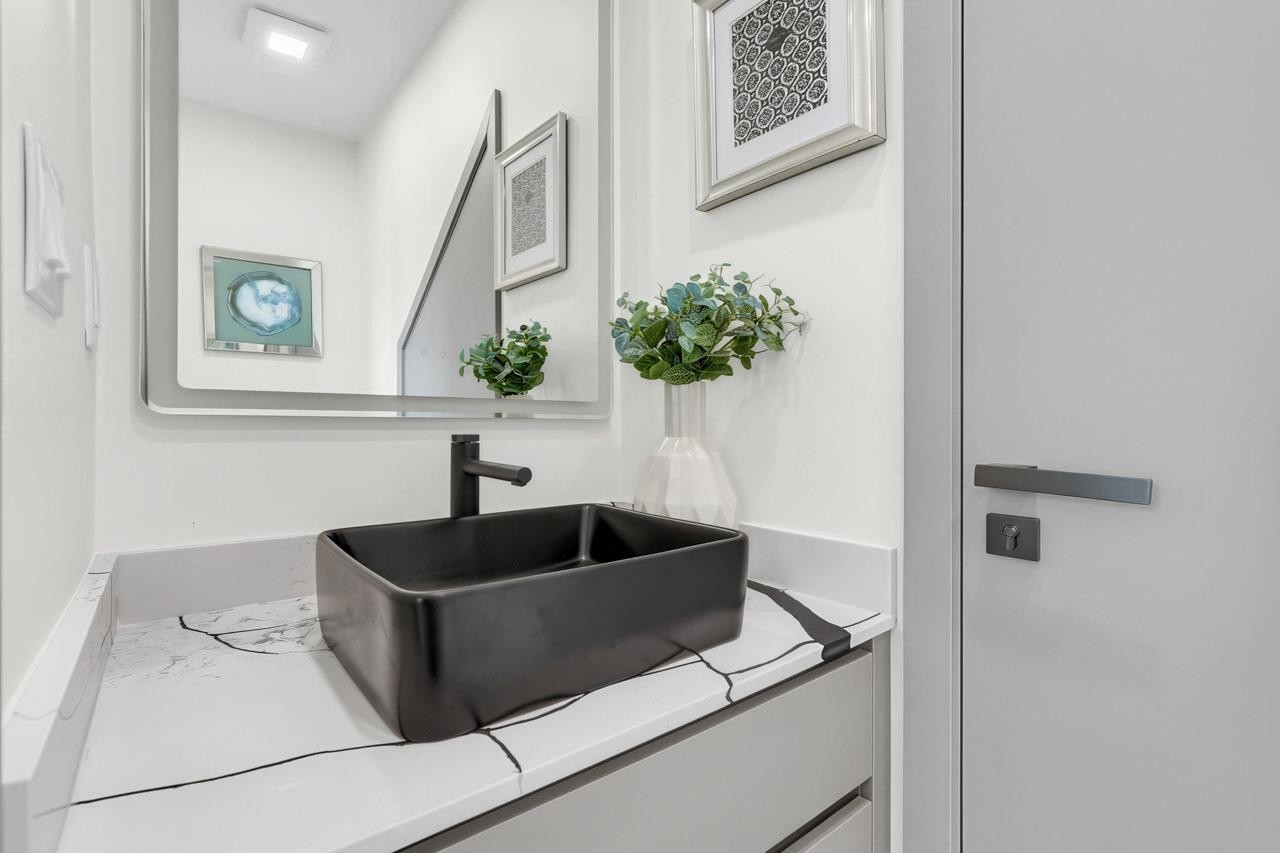 1-3547 Georgia Street E, Vancouver, BC