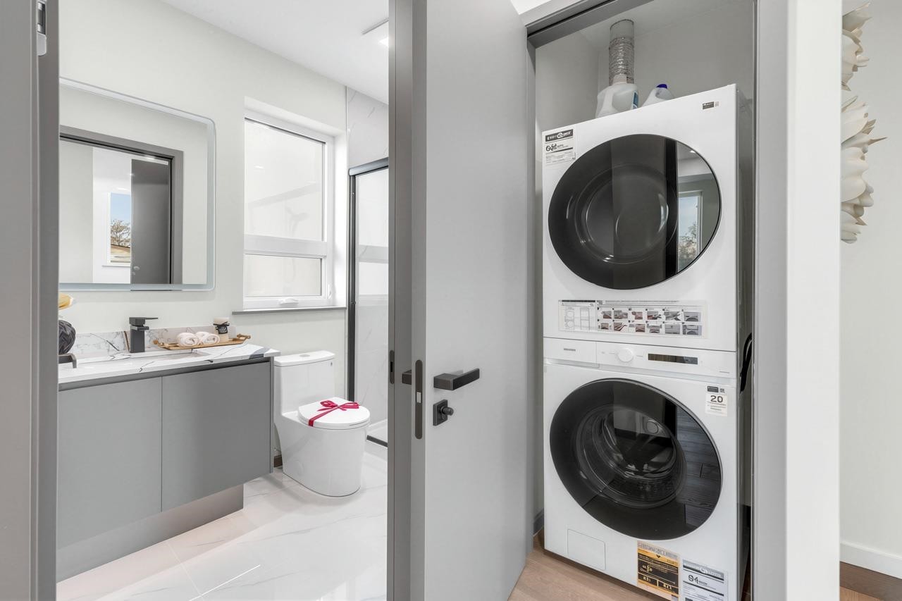 1-3547 Georgia Street E, Vancouver, BC