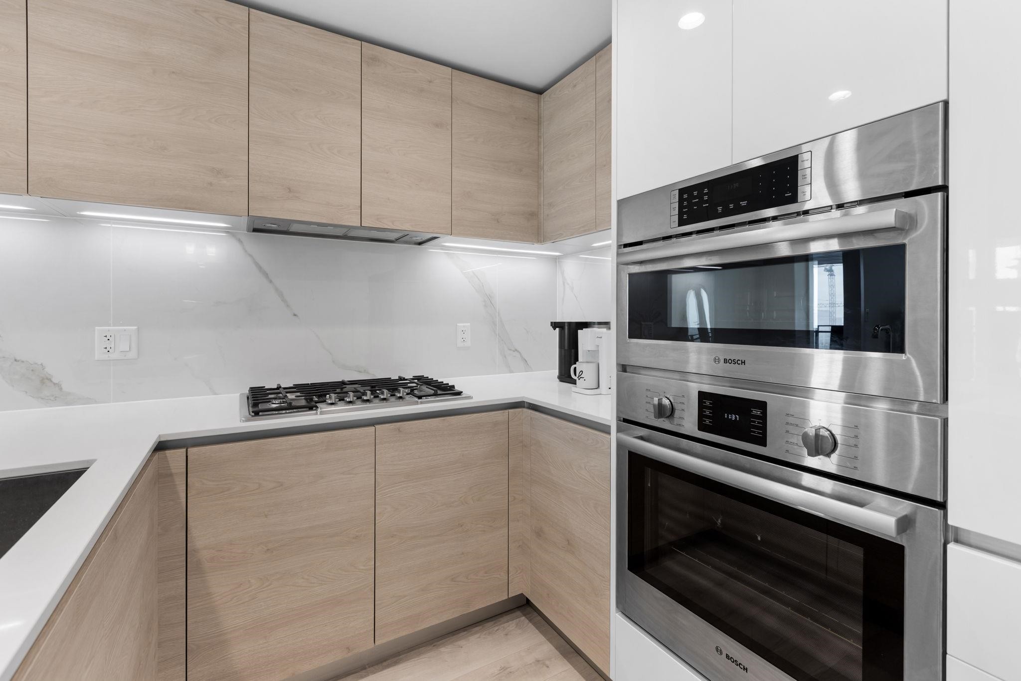 3405-2085 Skyline Court, Burnaby, BC