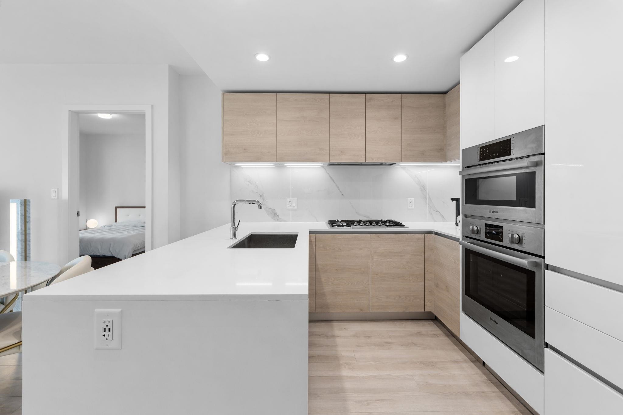 3405-2085 Skyline Court, Burnaby, BC