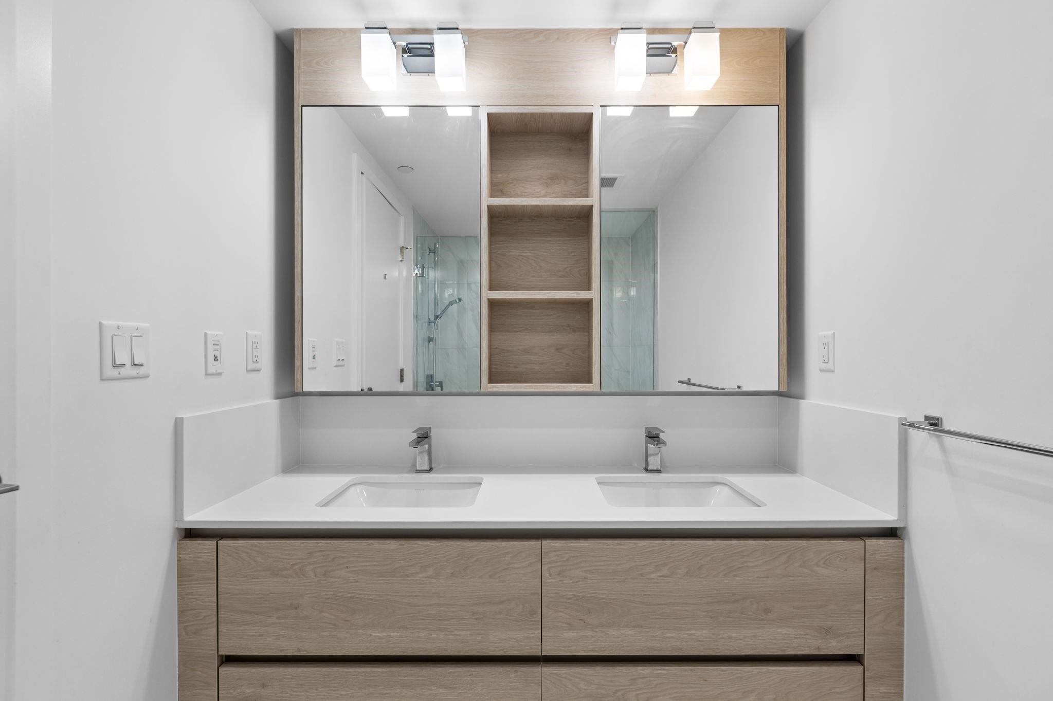 3405-2085 Skyline Court, Burnaby, BC