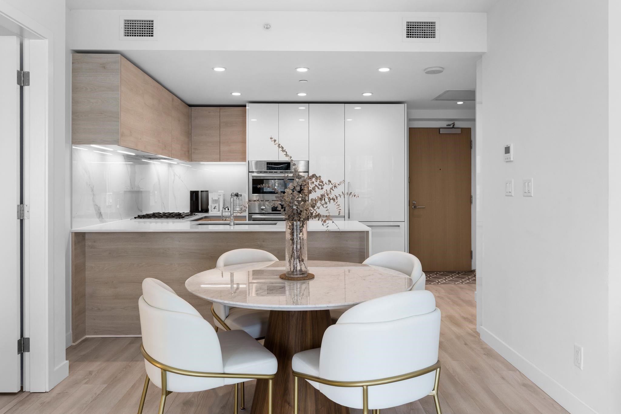 3405-2085 Skyline Court, Burnaby, BC