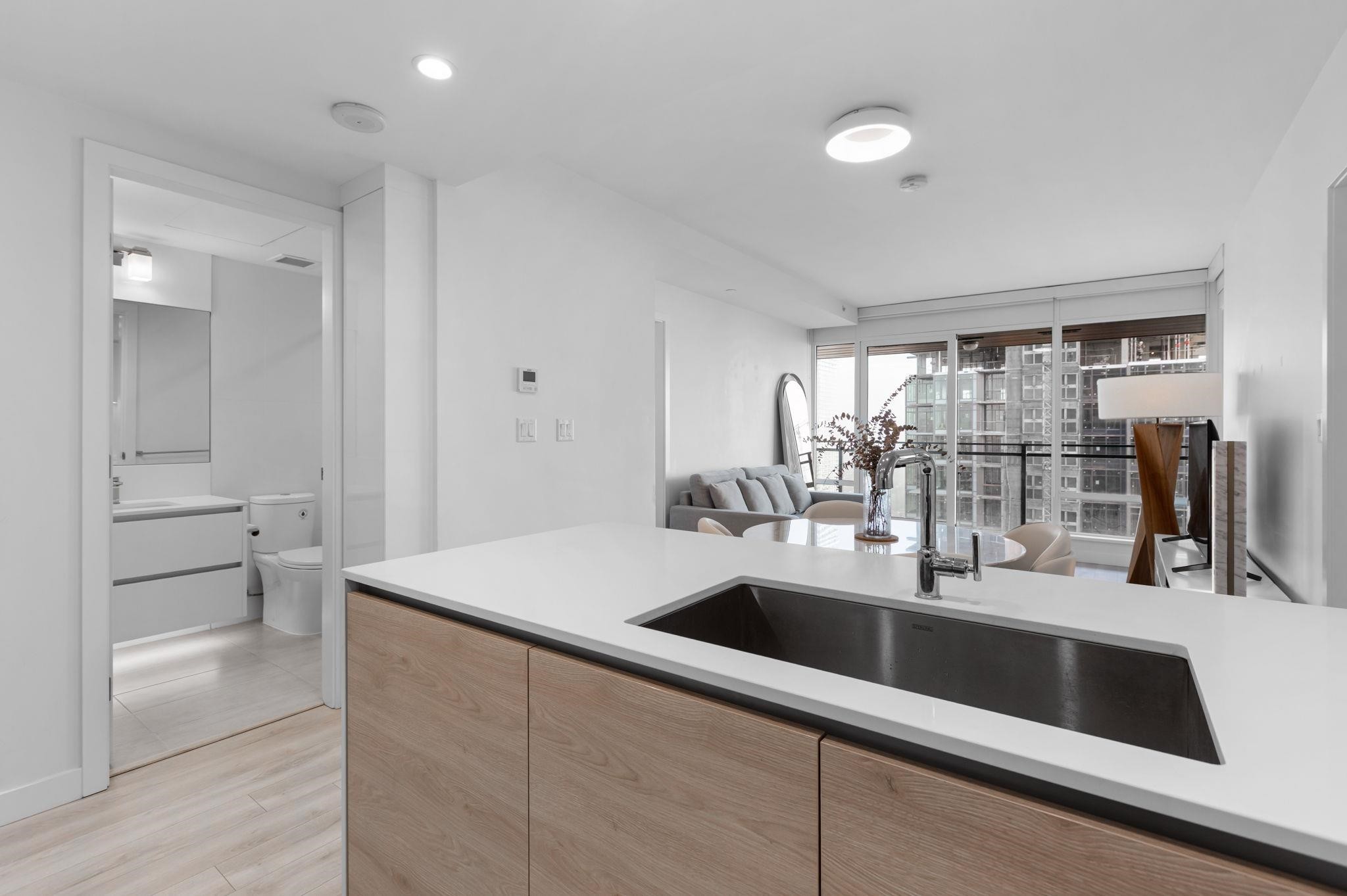 3405-2085 Skyline Court, Burnaby, BC