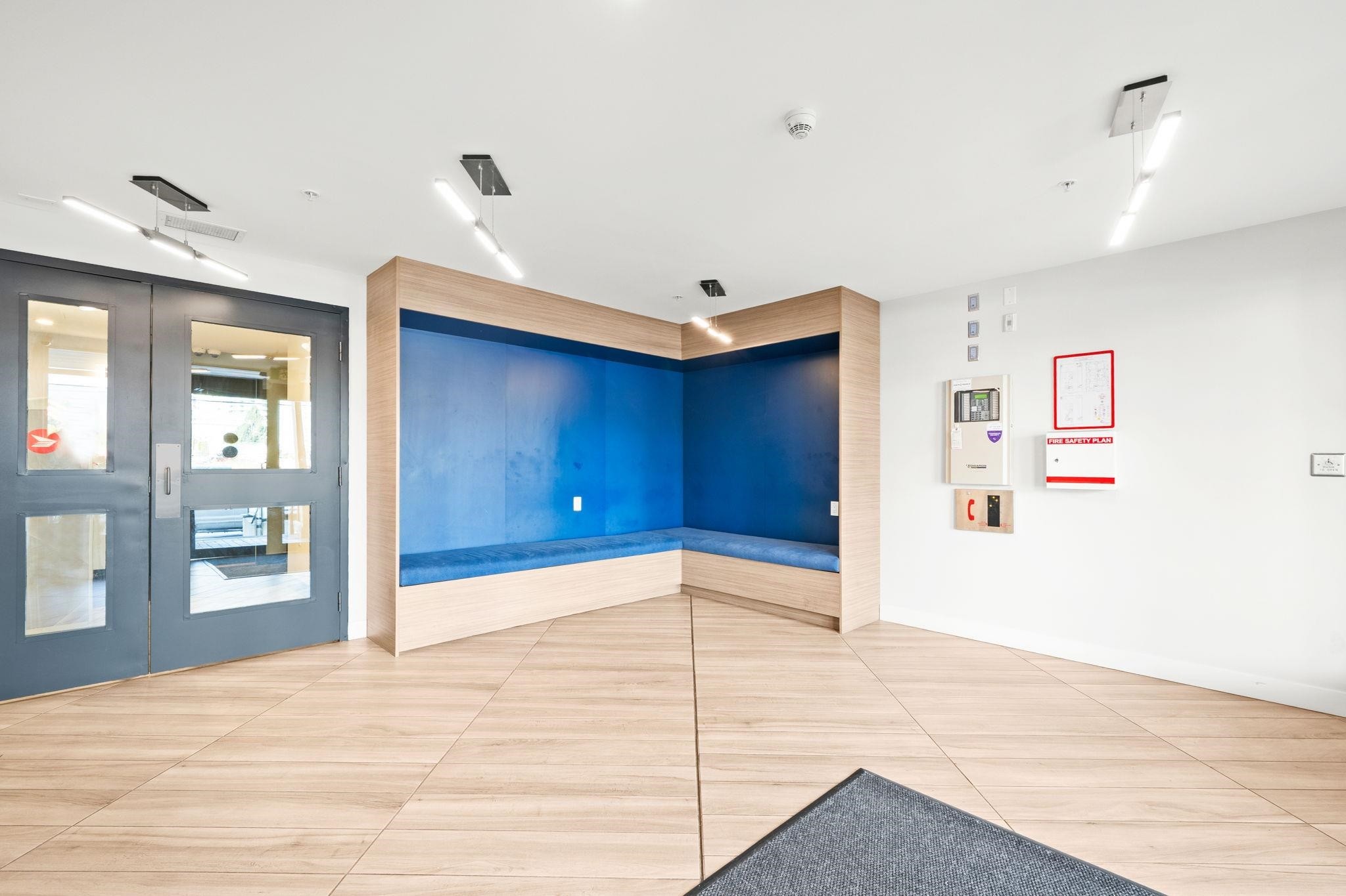 303-1519 Crown Street, North Vancouver, BC