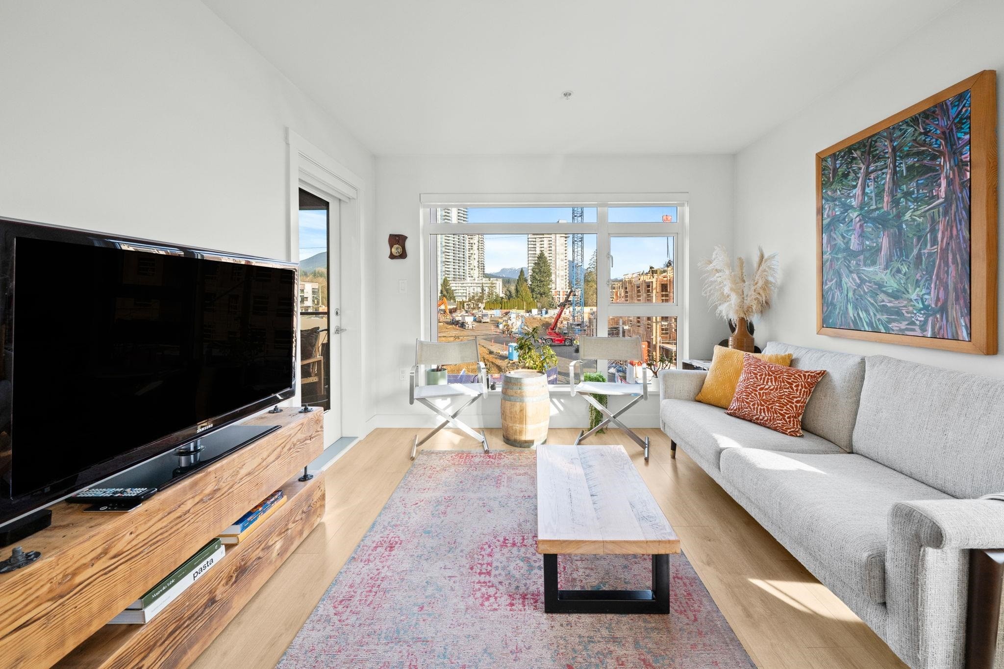 303-1519 Crown Street, North Vancouver, BC