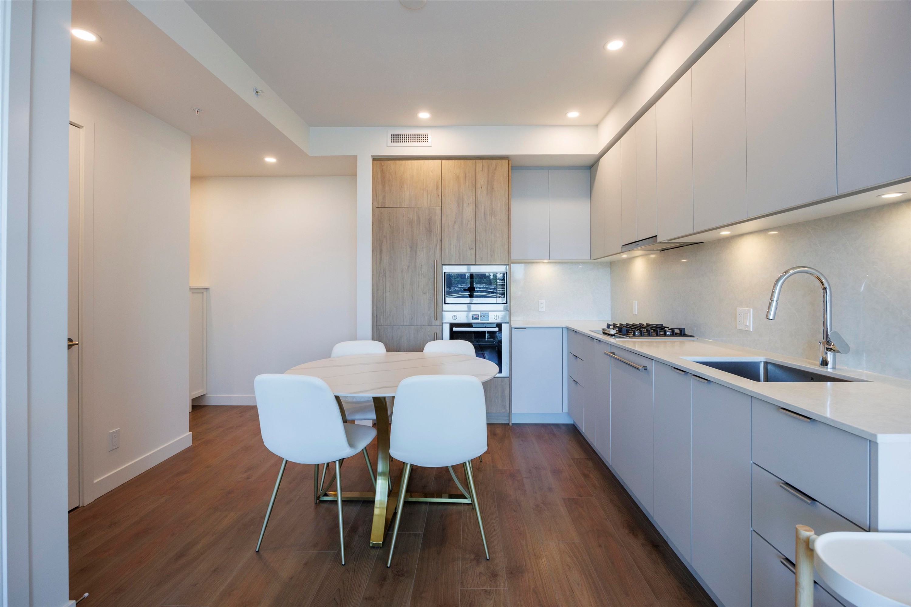 1101-537 Cottonwood Avenue, Coquitlam, BC