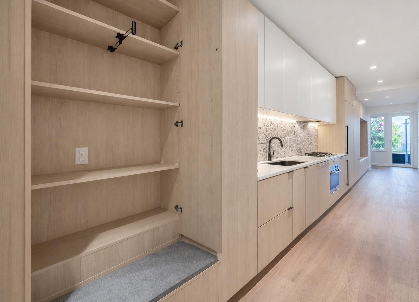 422-2471 St George Street, Vancouver, BC