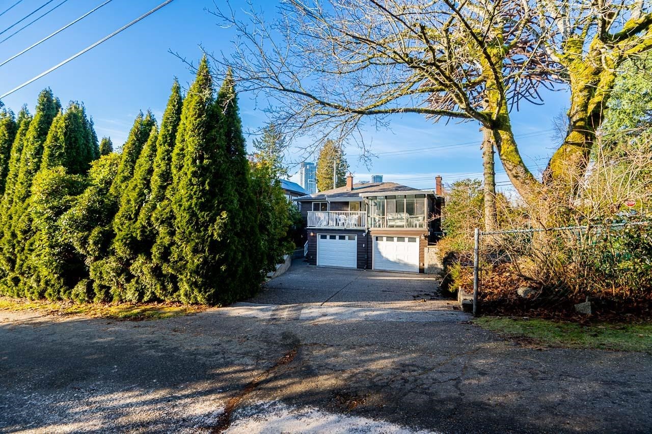 1910 Holdom Avenue, Burnaby, BC