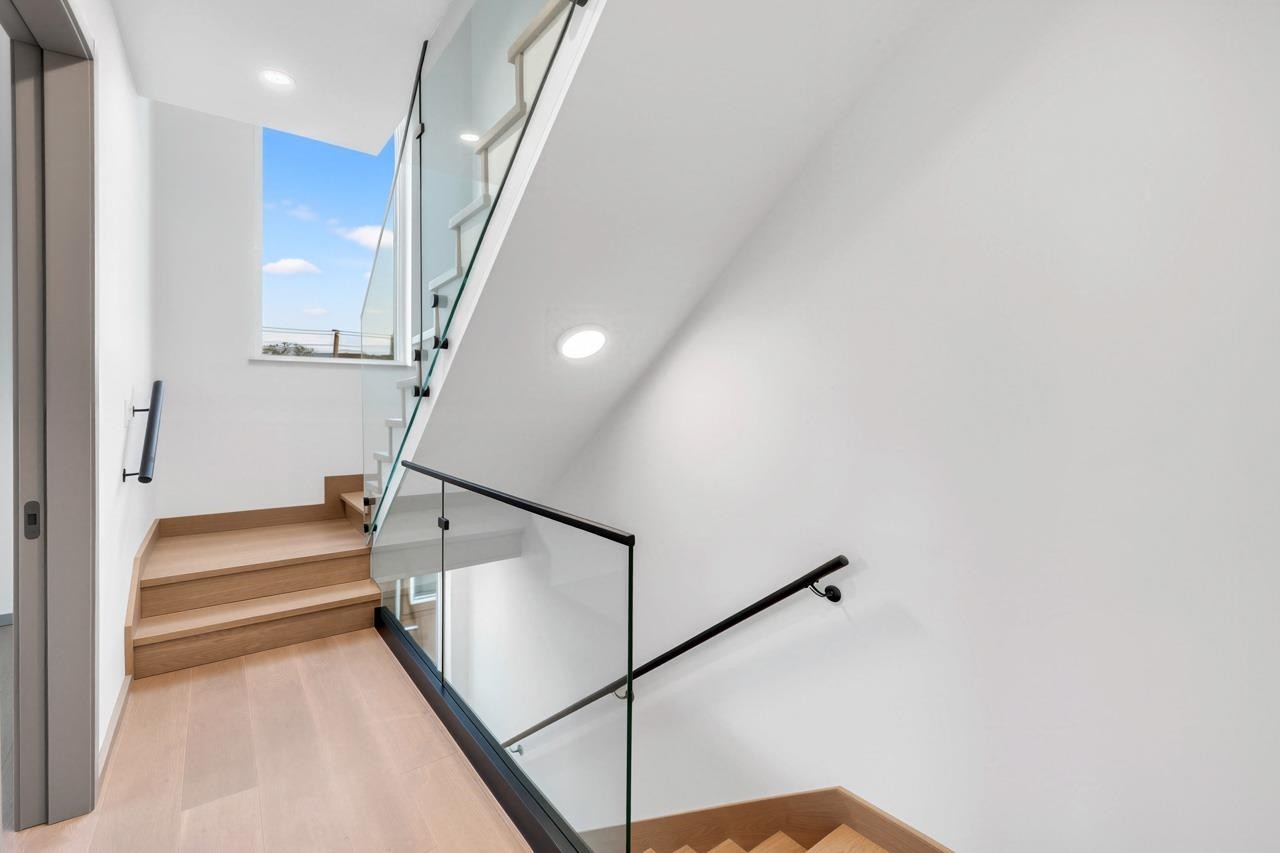 2-3547 Georgia Street E, Vancouver, BC