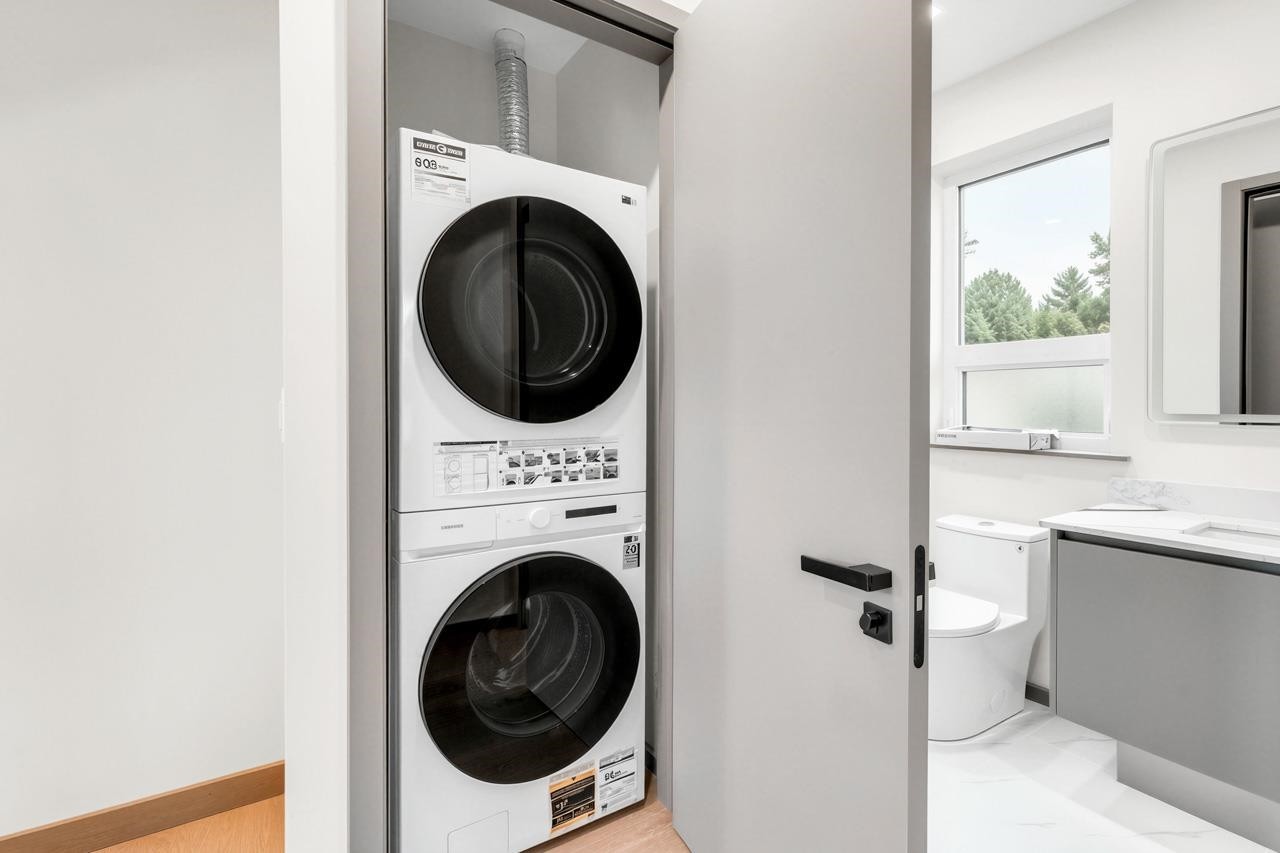 2-3547 Georgia Street E, Vancouver, BC