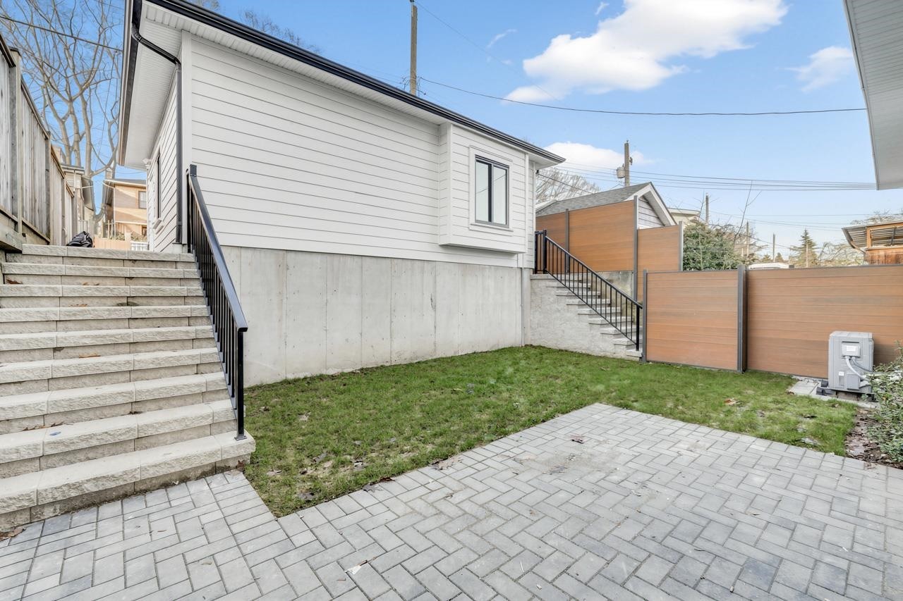 2-3547 Georgia Street E, Vancouver, BC