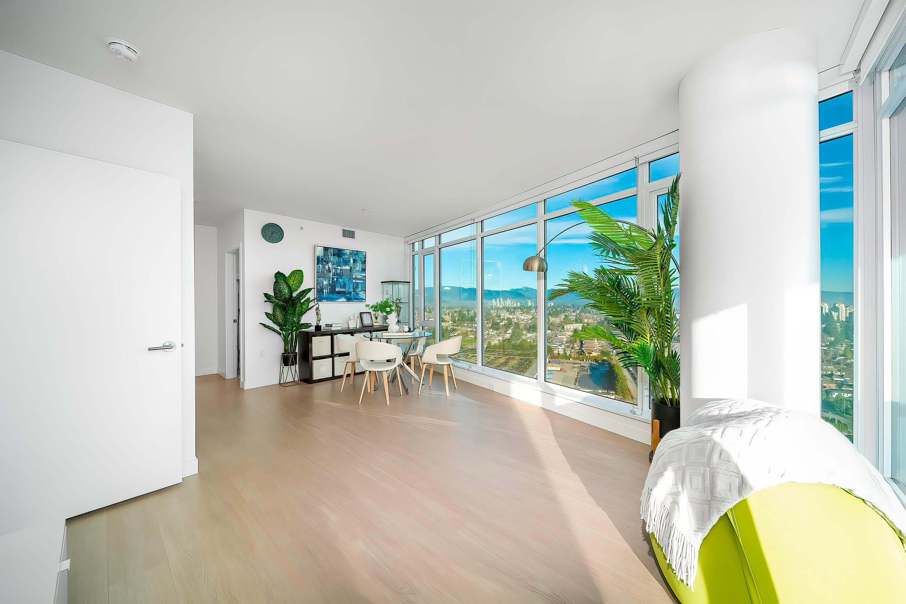 2501-7769 Park Crescent, Burnaby, BC