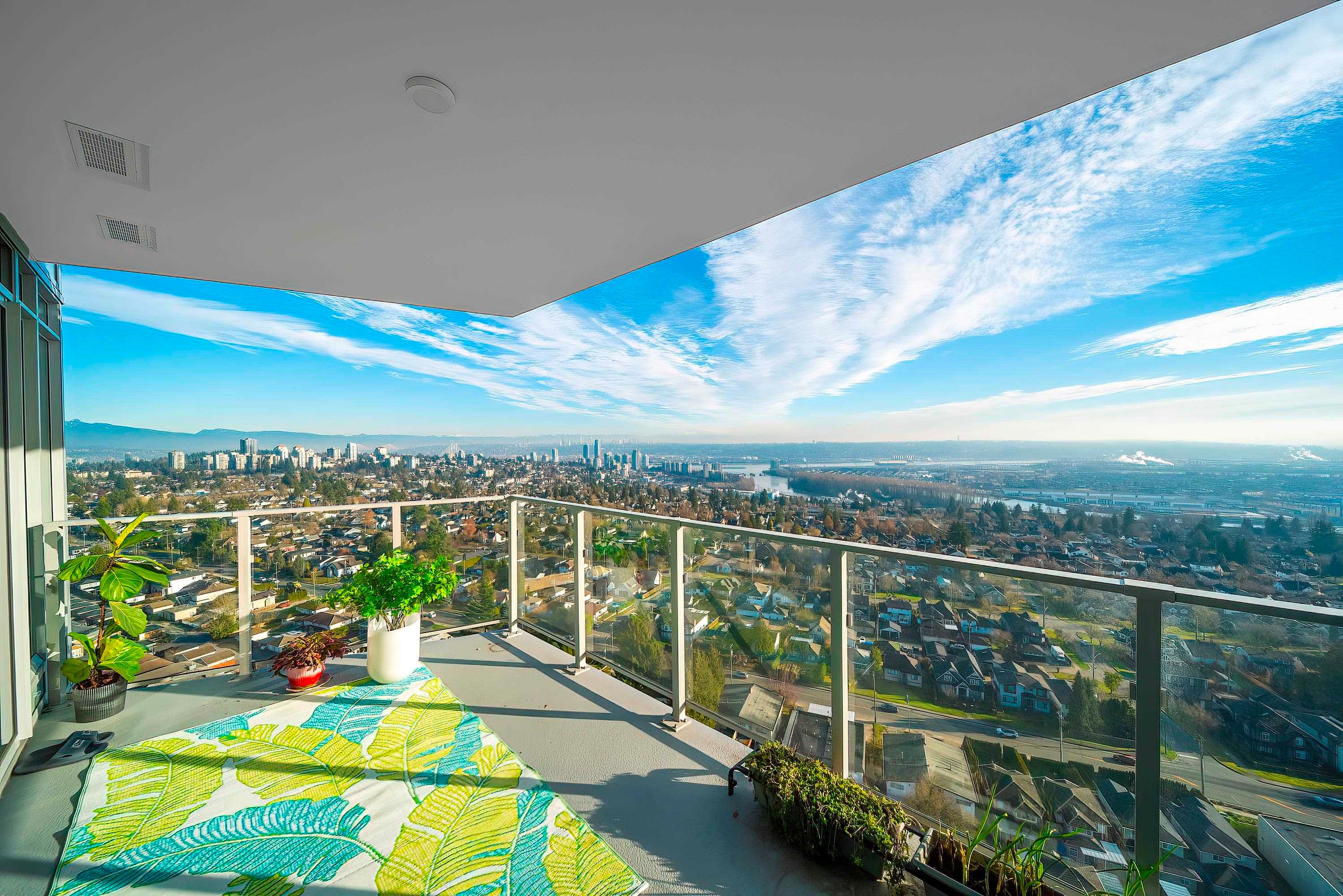 2501-7769 Park Crescent, Burnaby, BC