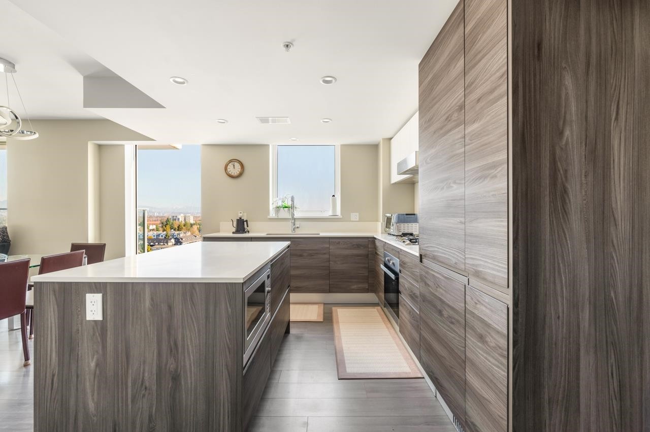 1601-6533 Buswell Street, Richmond, BC