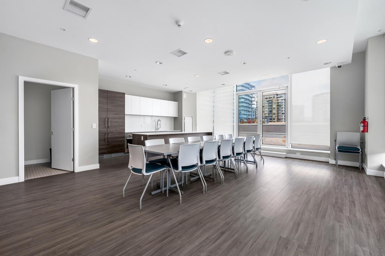 1601-6533 Buswell Street, Richmond, BC