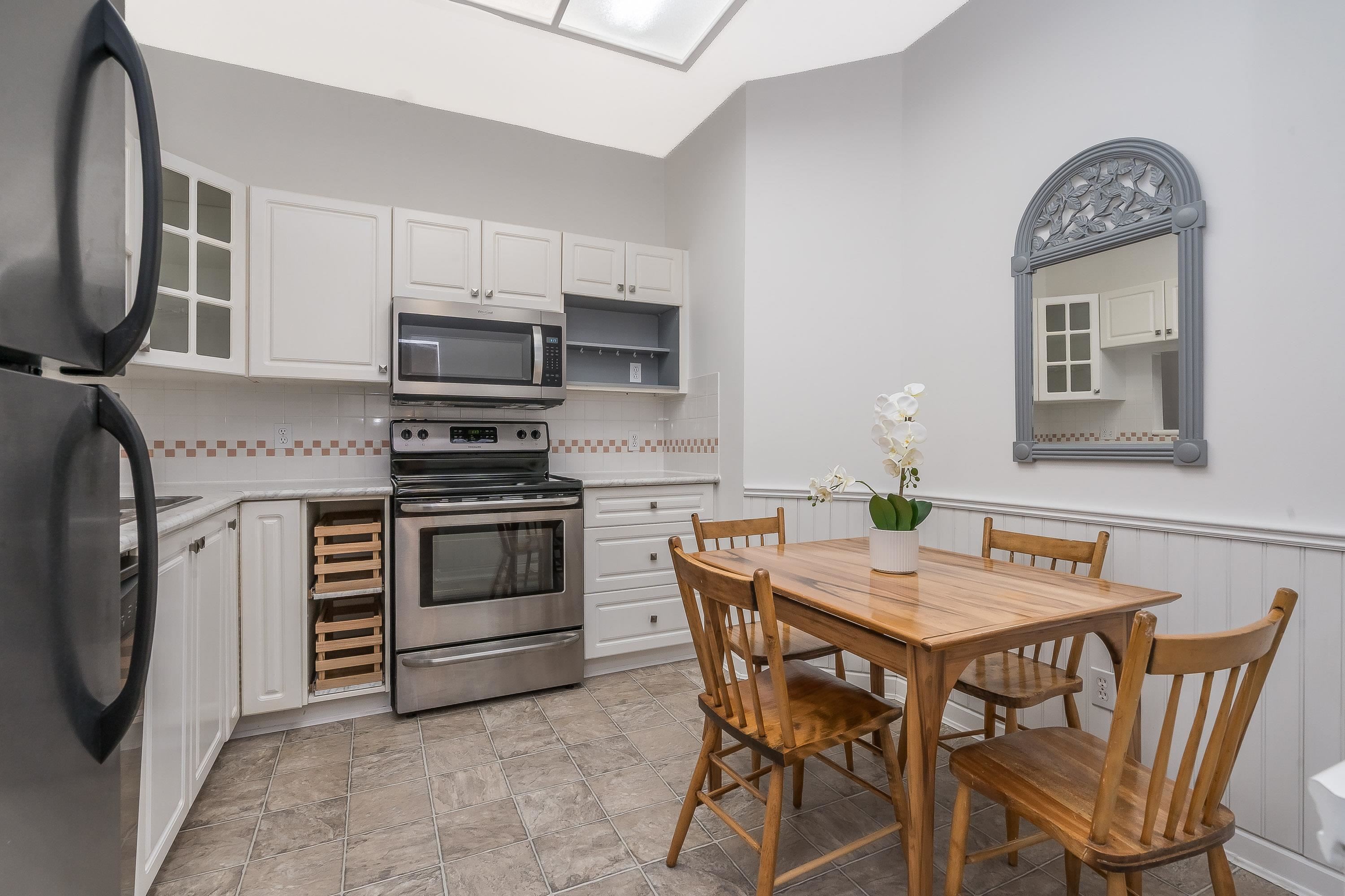 305-4728 53 Street, Delta, BC